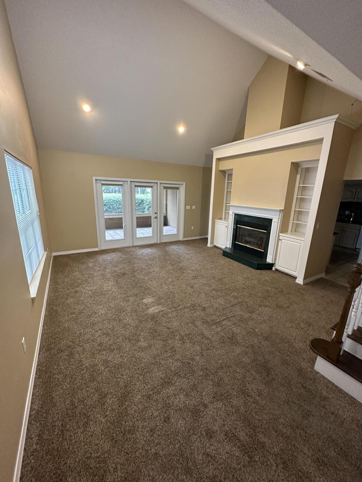 EMERALD BAY PH 1A - Residential Lease