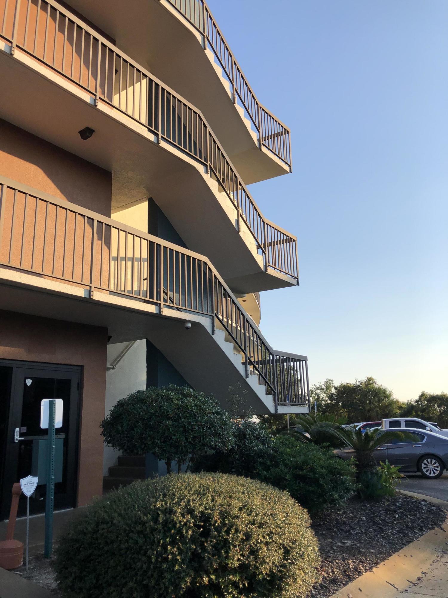 PIRATES BAY PH 1 - Residential