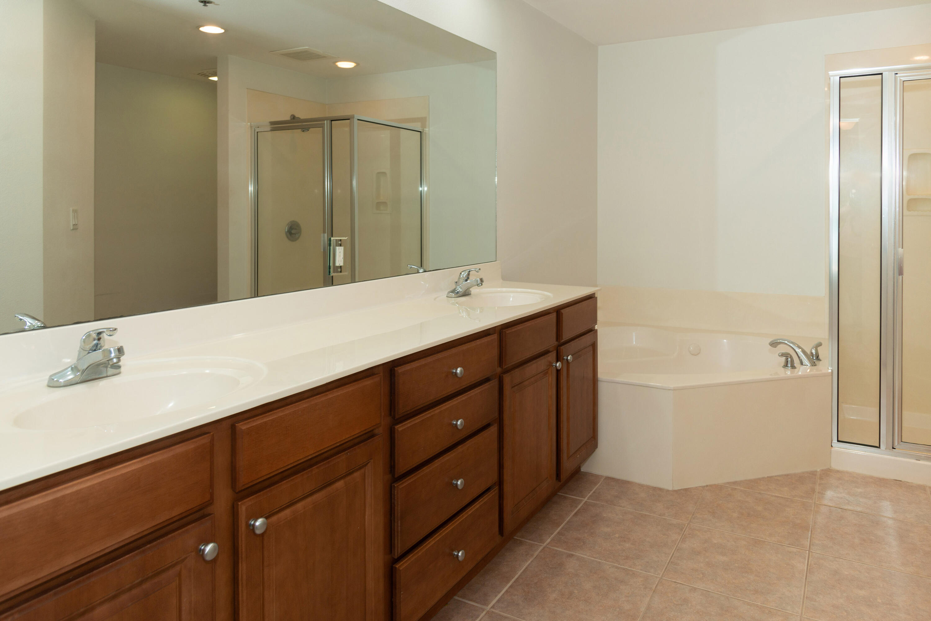 INDIANOLA ON THE WATER - Residential Lease