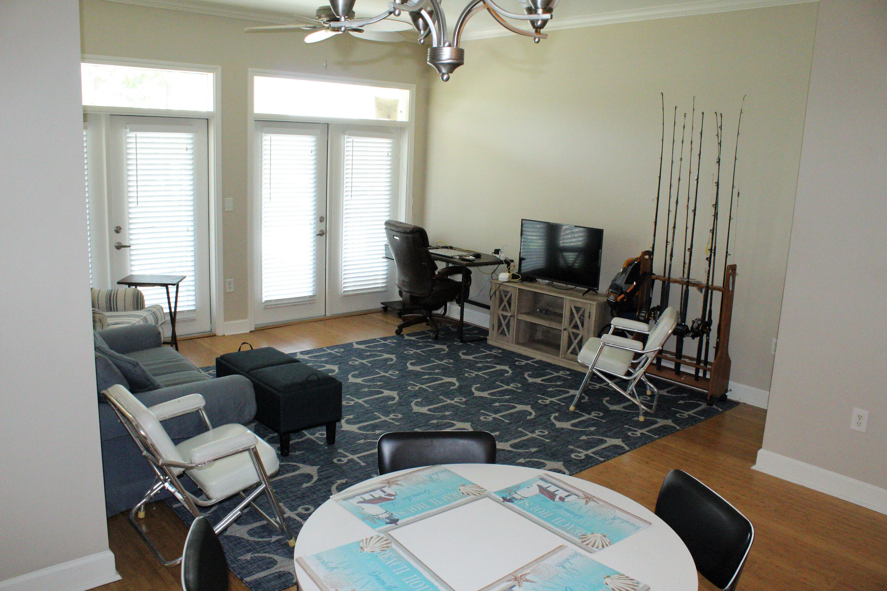 ISLAND RESERVE - Residential