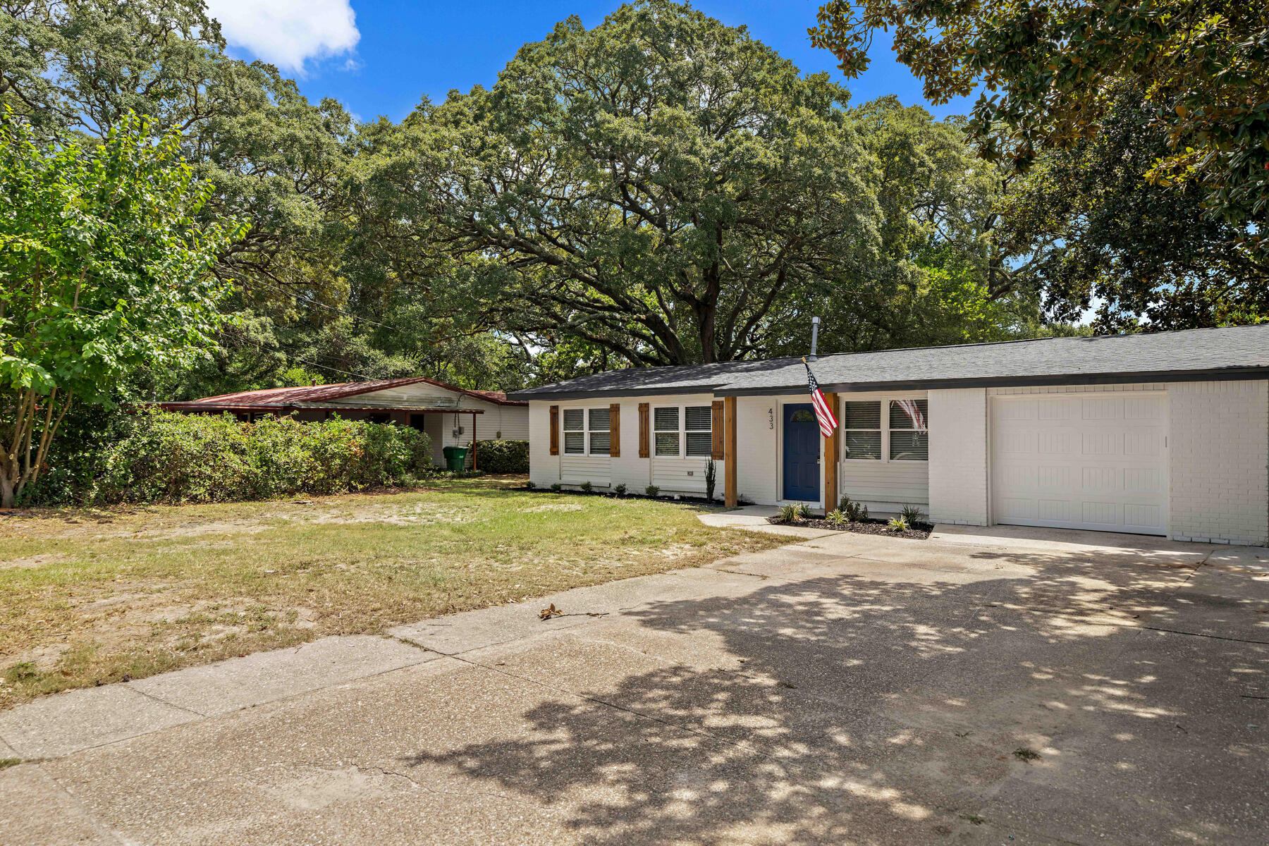 Racetrack S/D - Residential