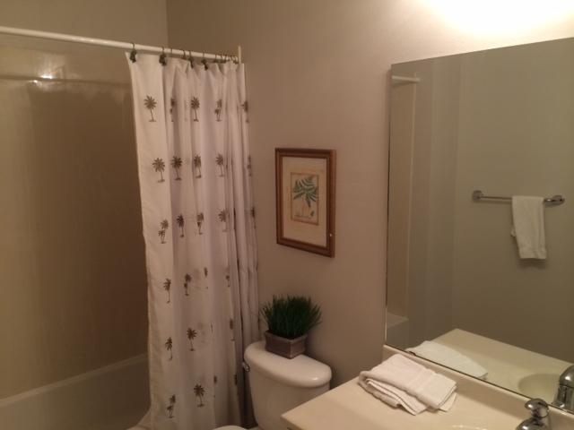 EMERALD WATERS - Residential