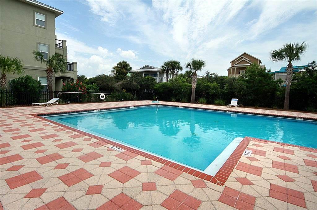 MIRAMAR BEACH VILLAS - Residential