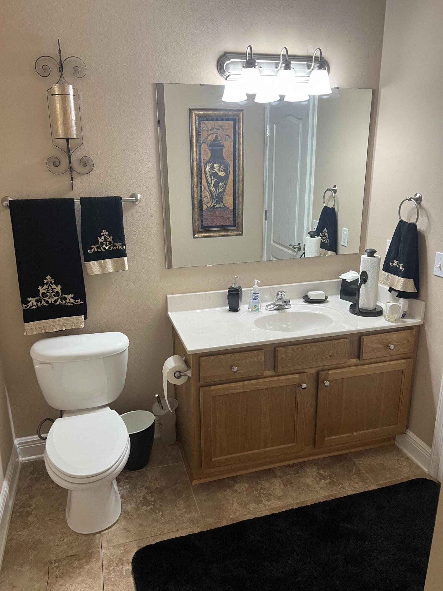 HADLEIGH HILLS T/H - Residential