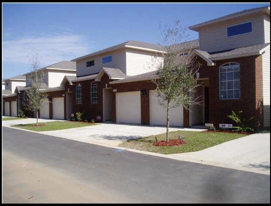 HADLEIGH HILLS T/H - Residential