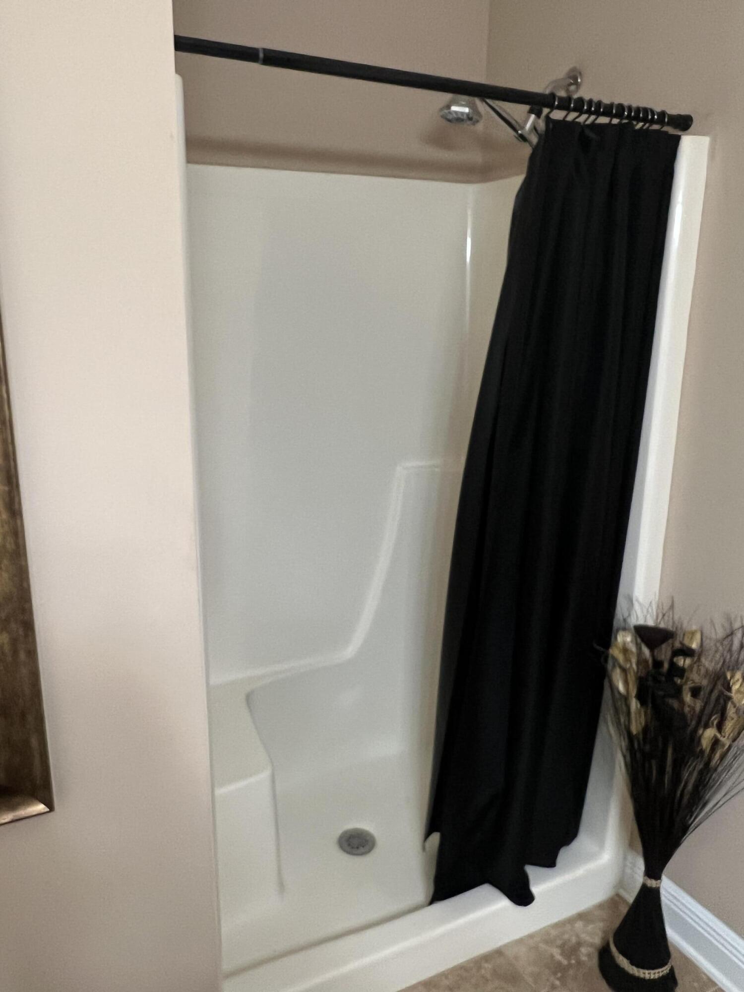 HADLEIGH HILLS T/H - Residential