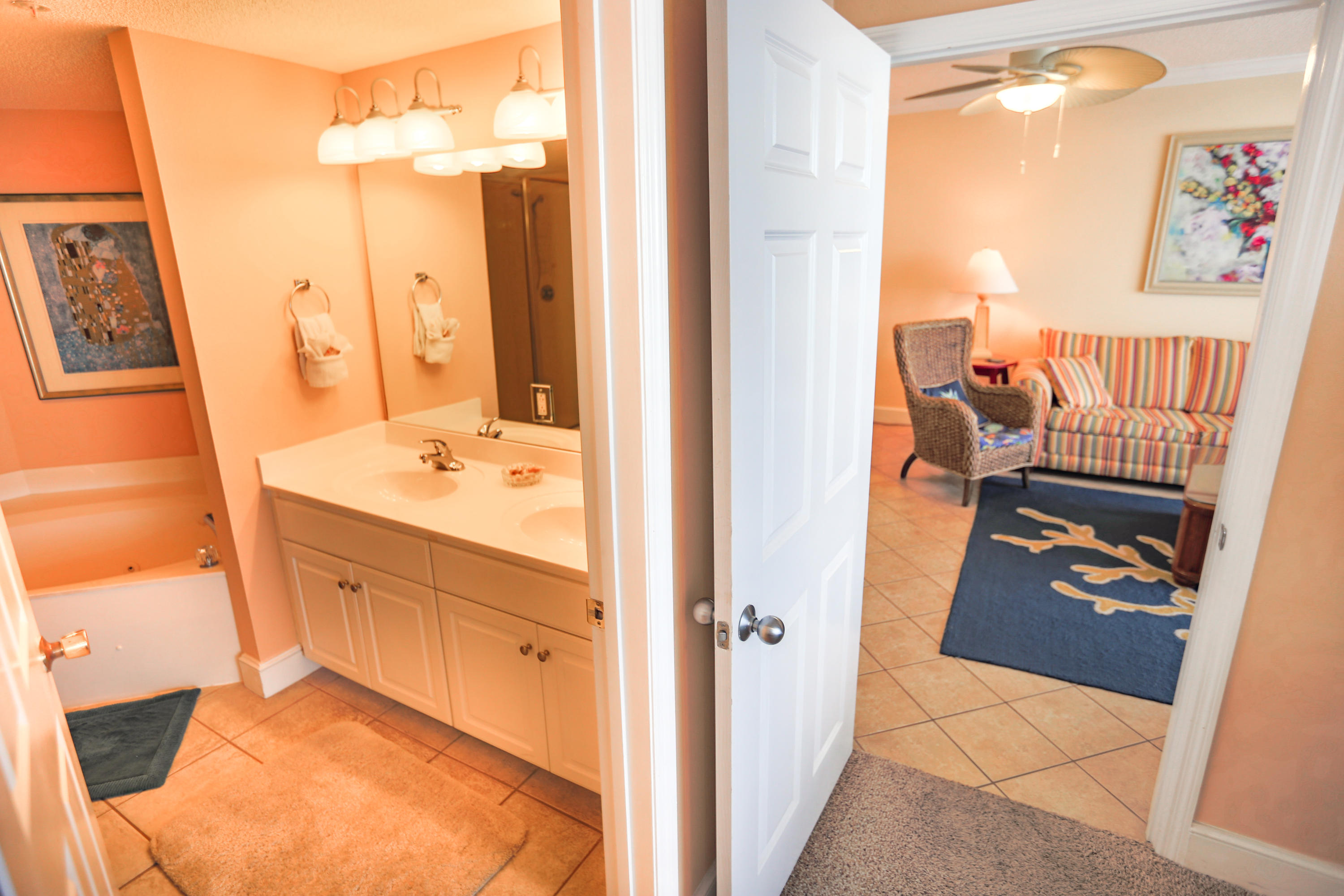 MAJESTIC BEACH TOWERS I - Residential