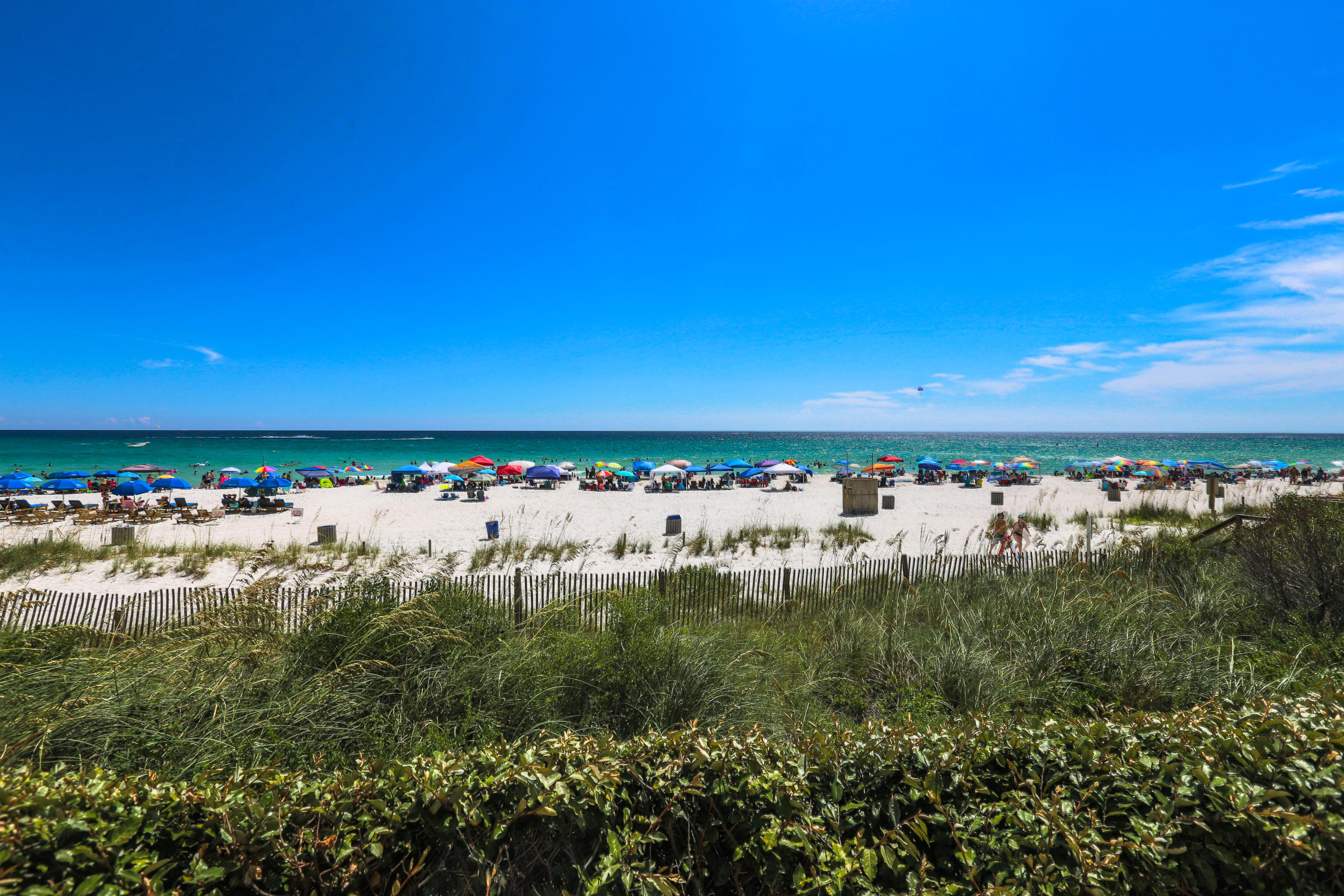 MAJESTIC BEACH TOWERS I - Residential