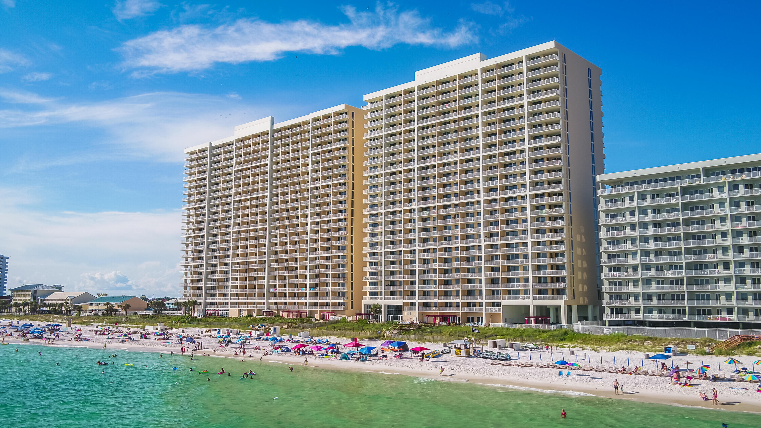 MAJESTIC BEACH TOWERS I - Residential