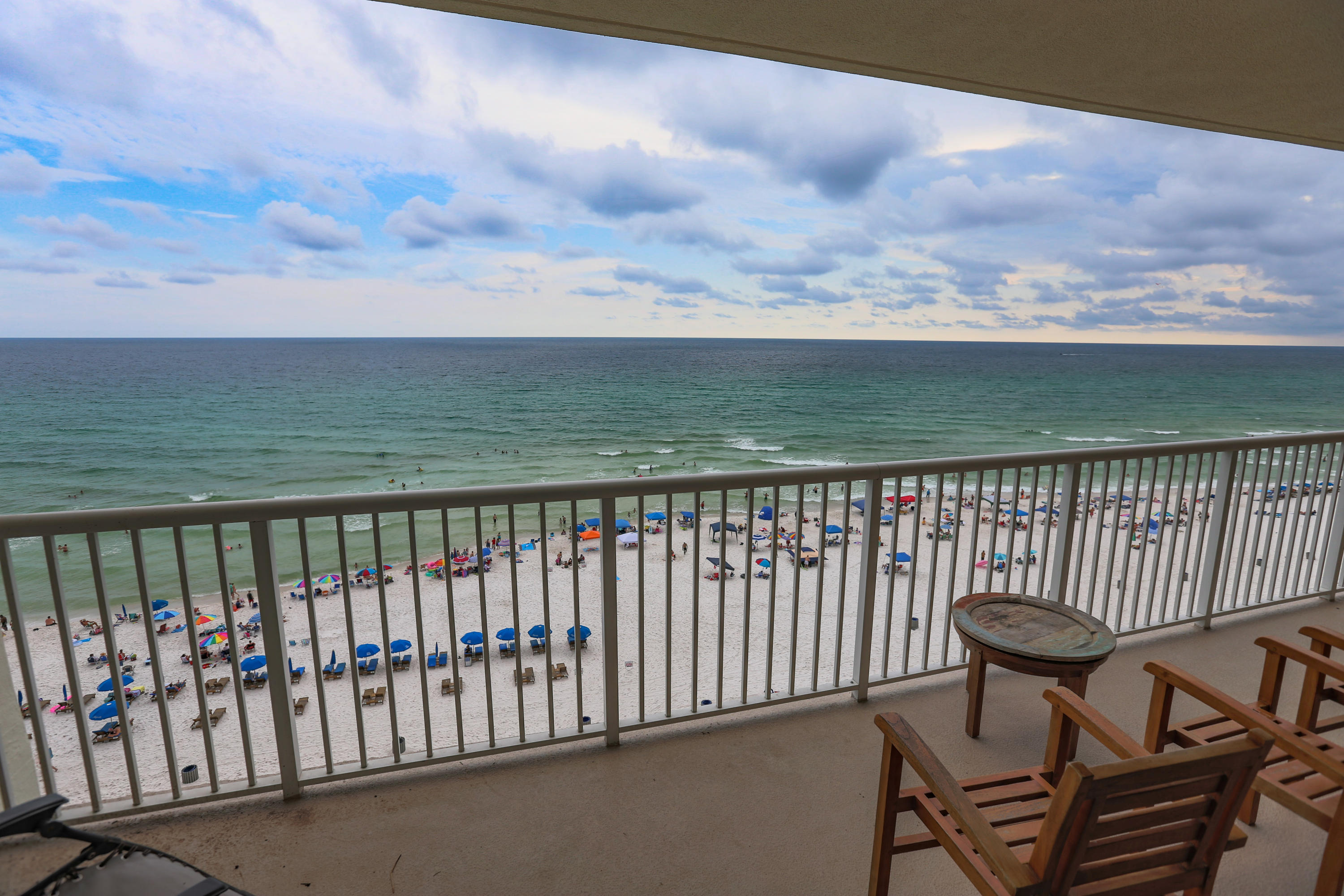 MAJESTIC BEACH TOWERS I - Residential