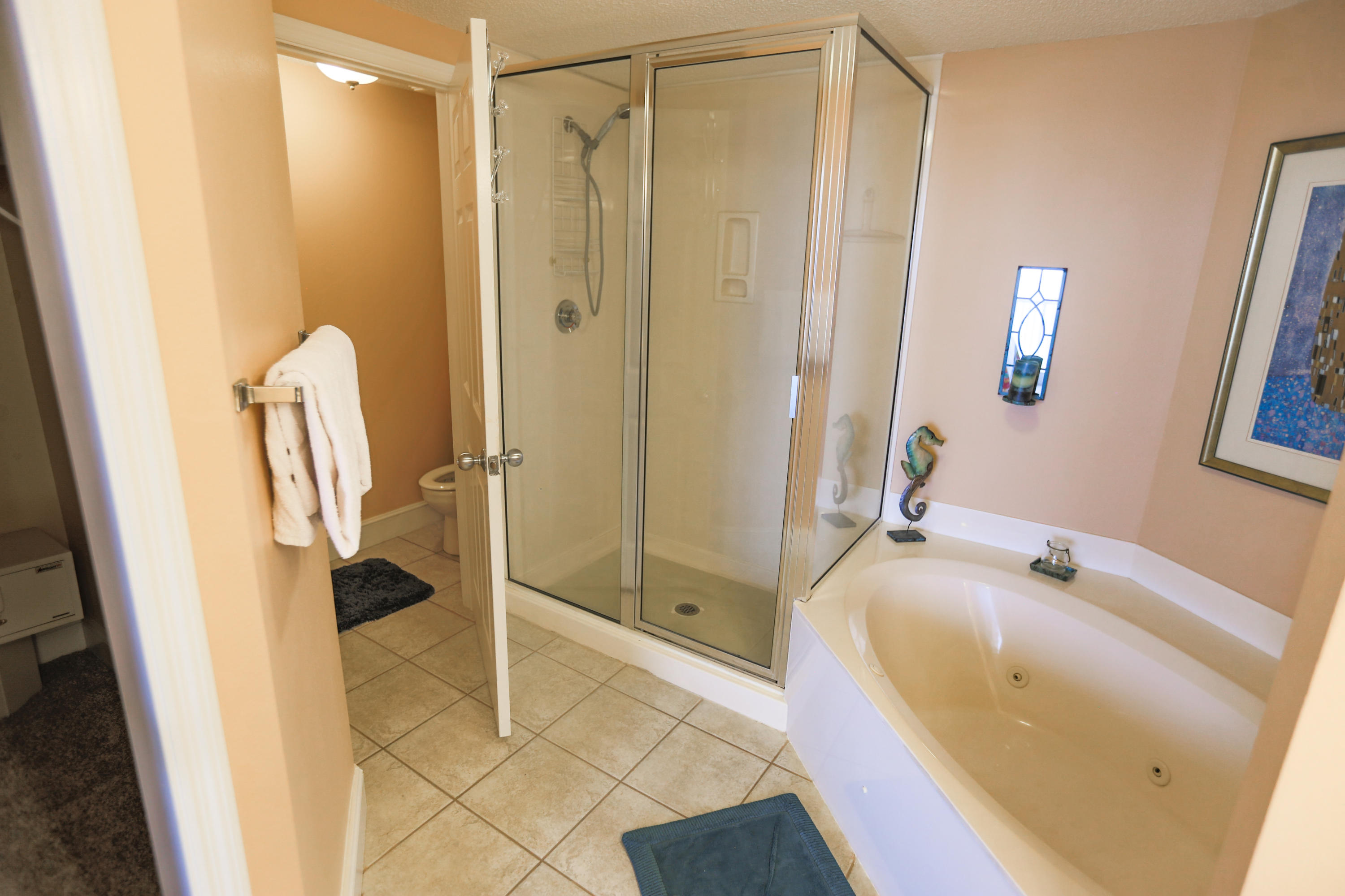 MAJESTIC BEACH TOWERS I - Residential