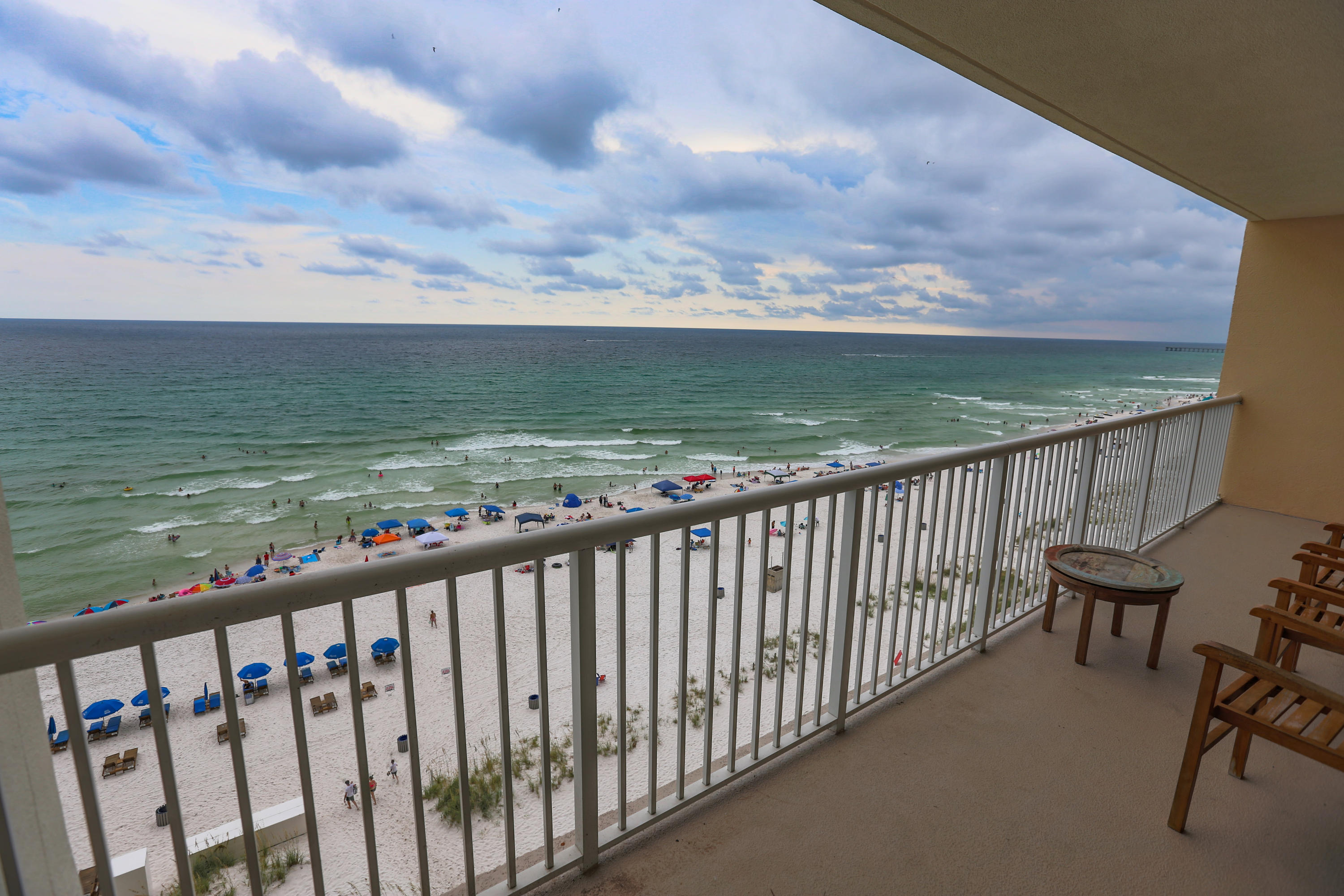 MAJESTIC BEACH TOWERS I - Residential