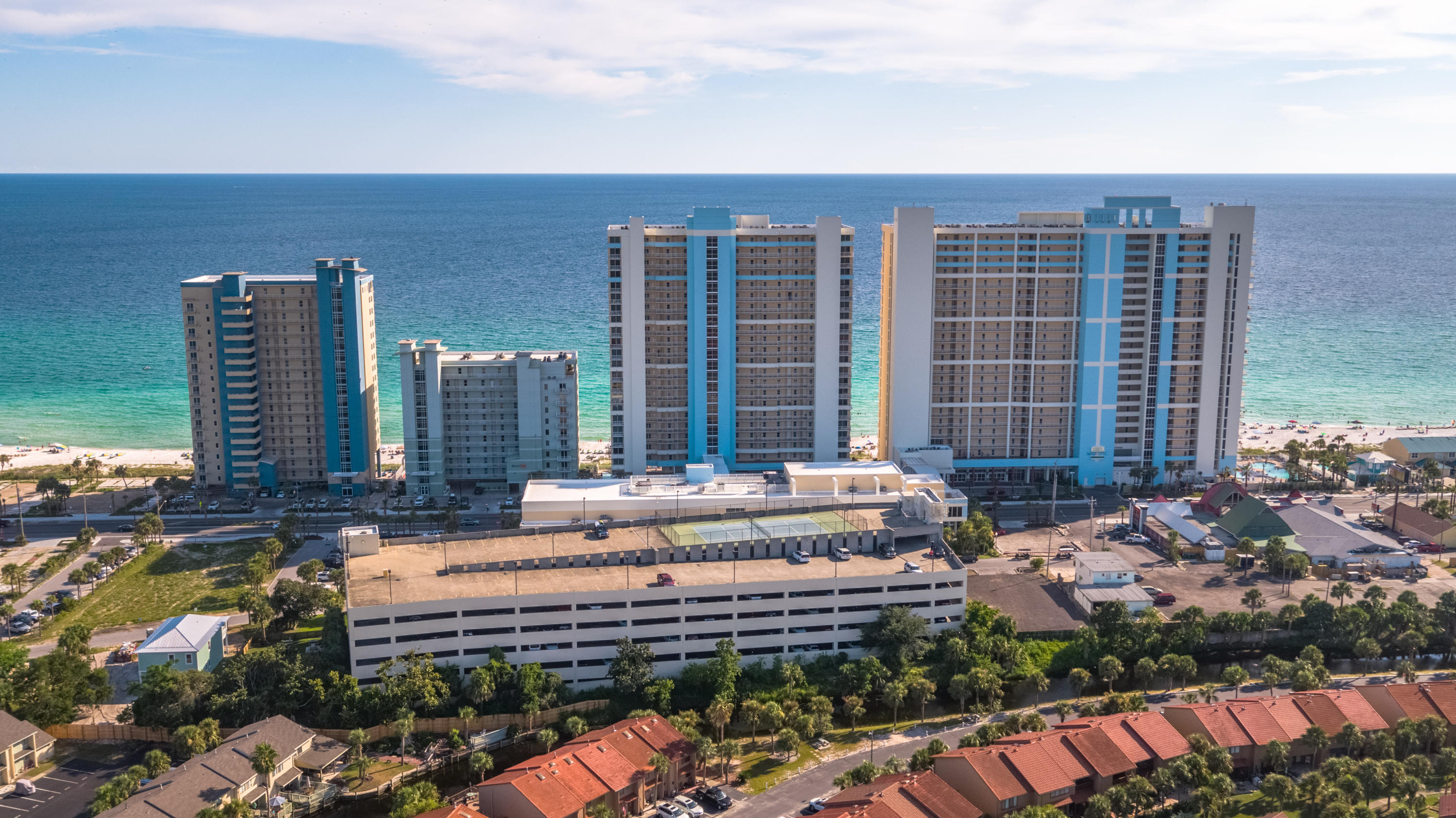 MAJESTIC BEACH TOWERS I - Residential