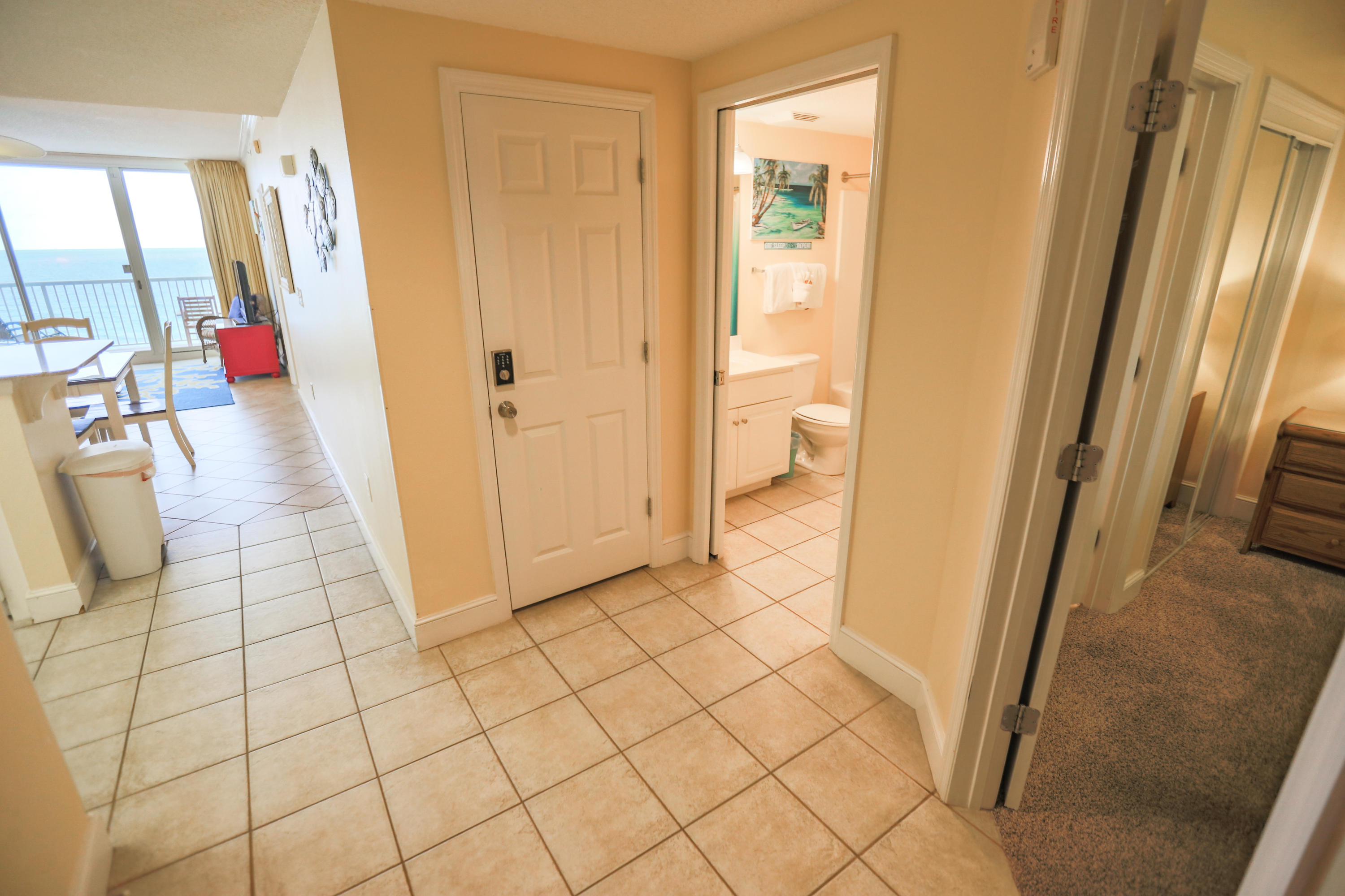 MAJESTIC BEACH TOWERS I - Residential