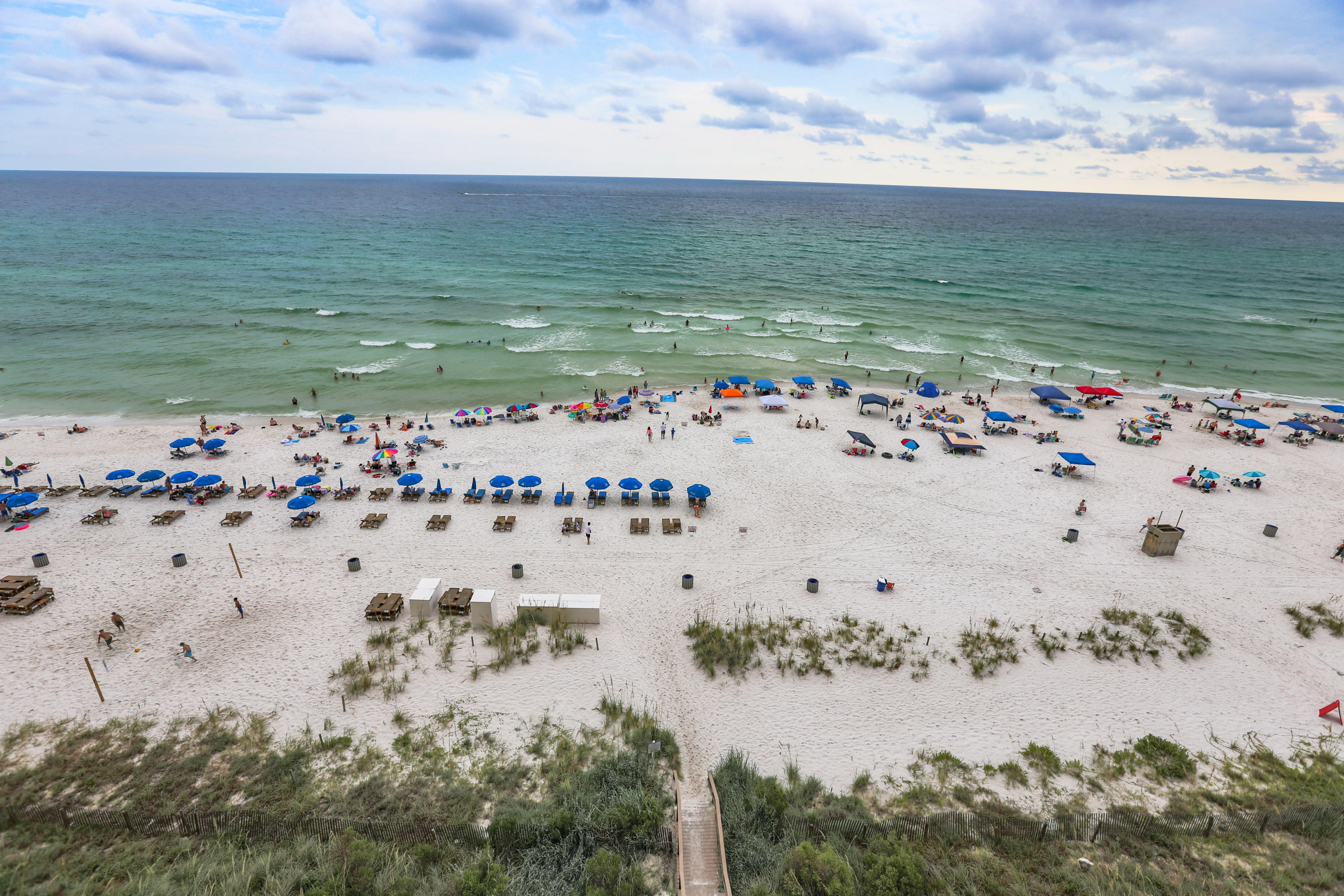 MAJESTIC BEACH TOWERS I - Residential