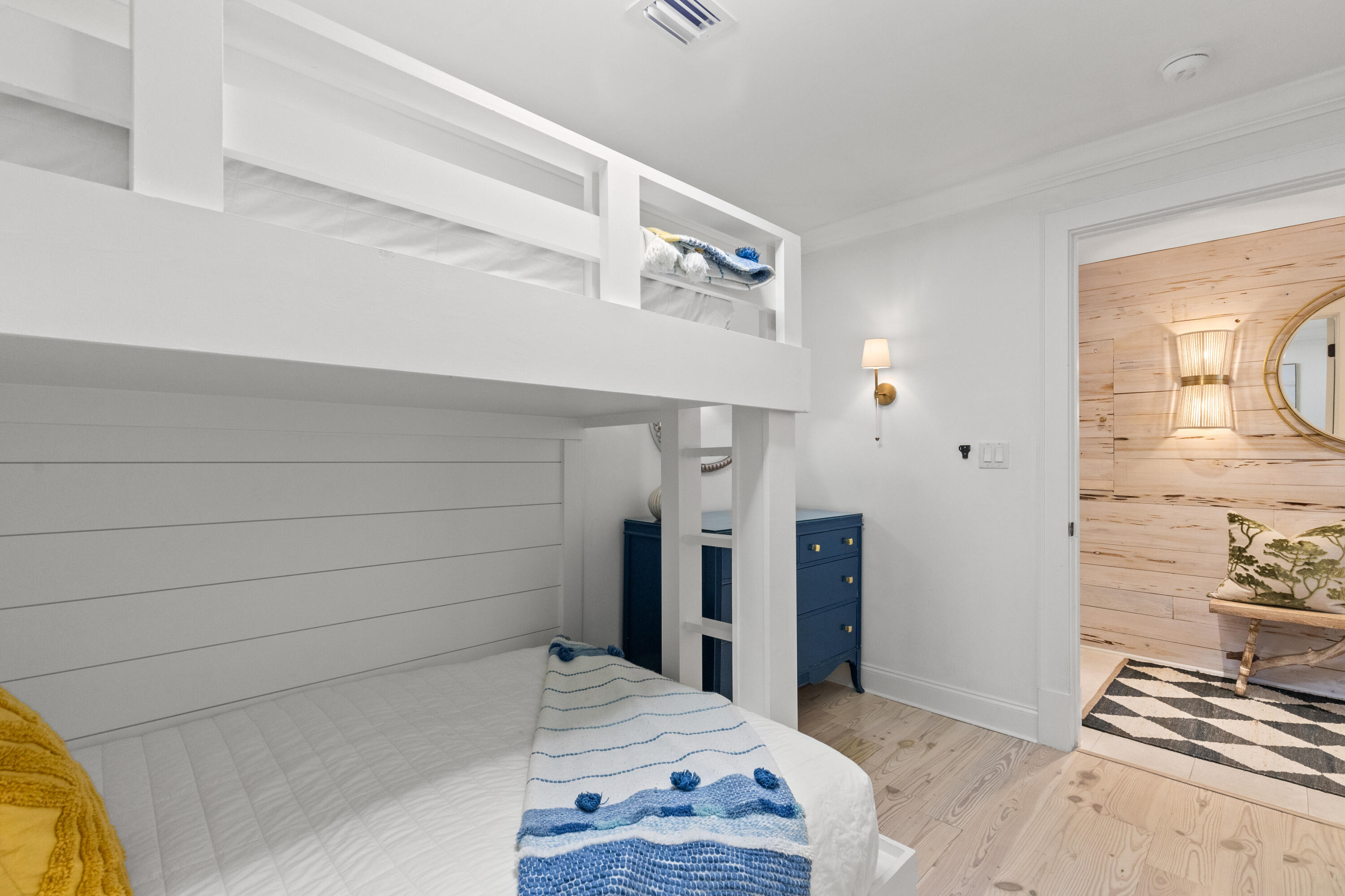 104 N Barrett Square # 2B