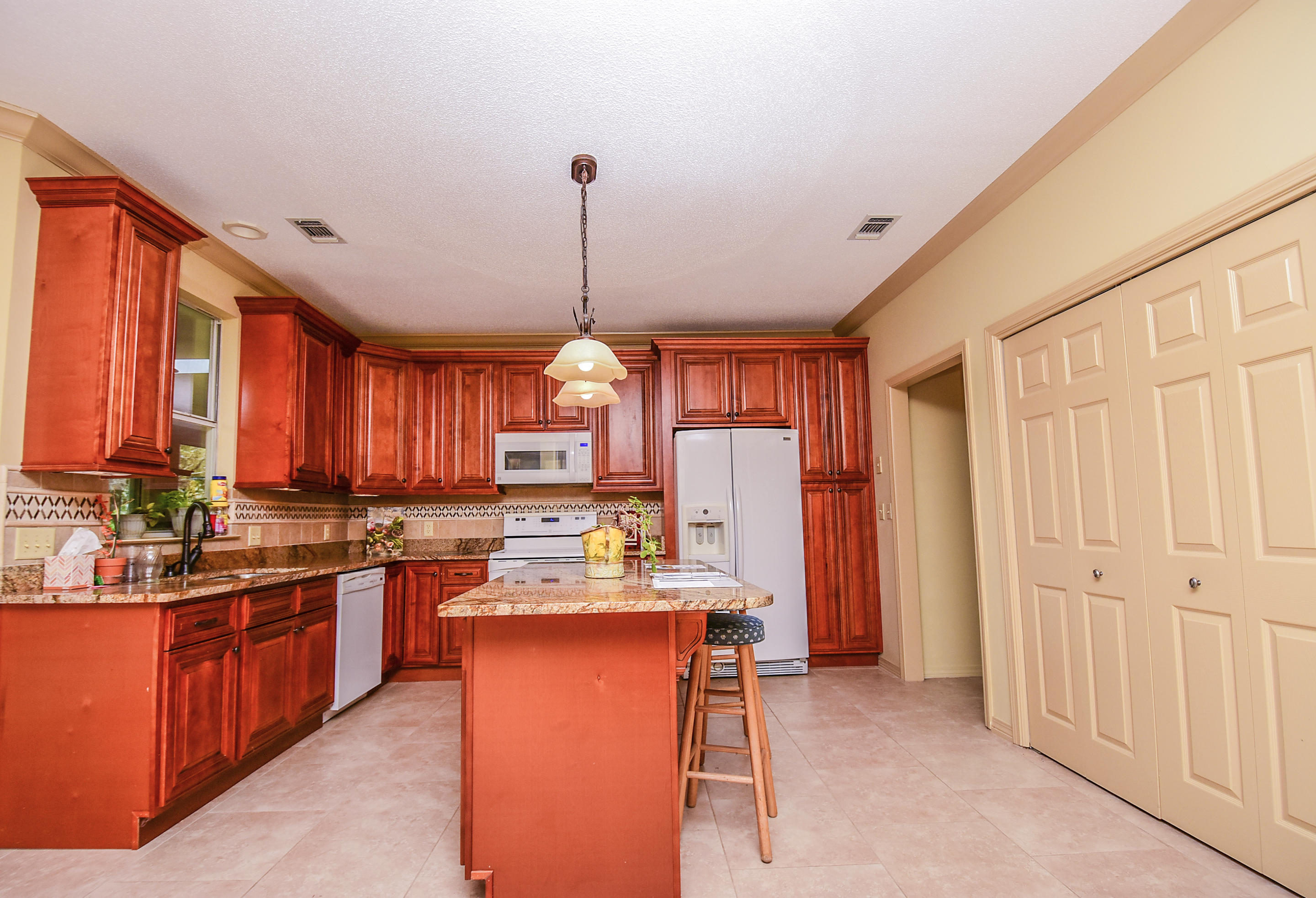 INDIAN SHORES PH 1 - Residential