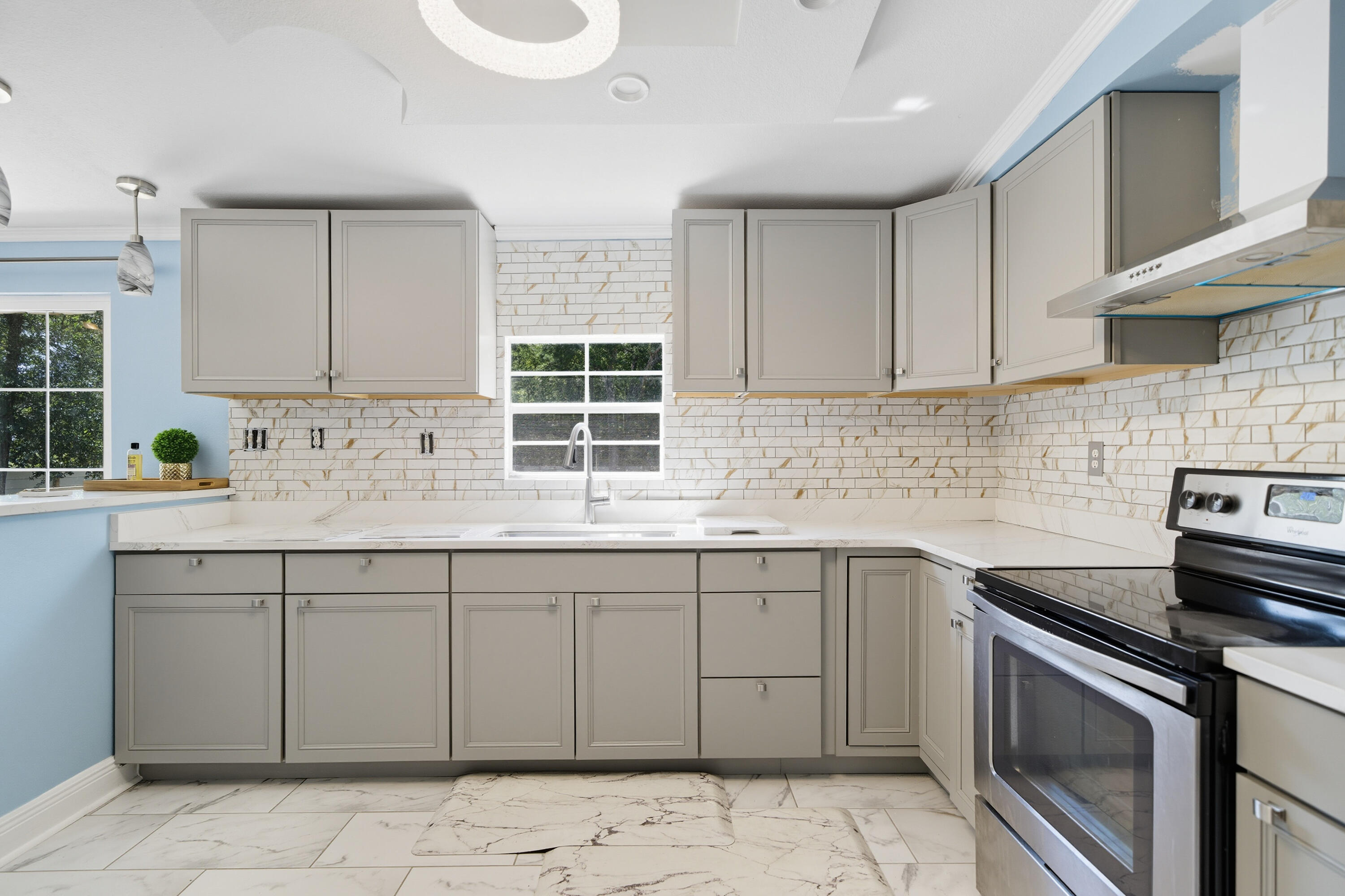 OAKWOOD LAKES ESTATES - Residential
