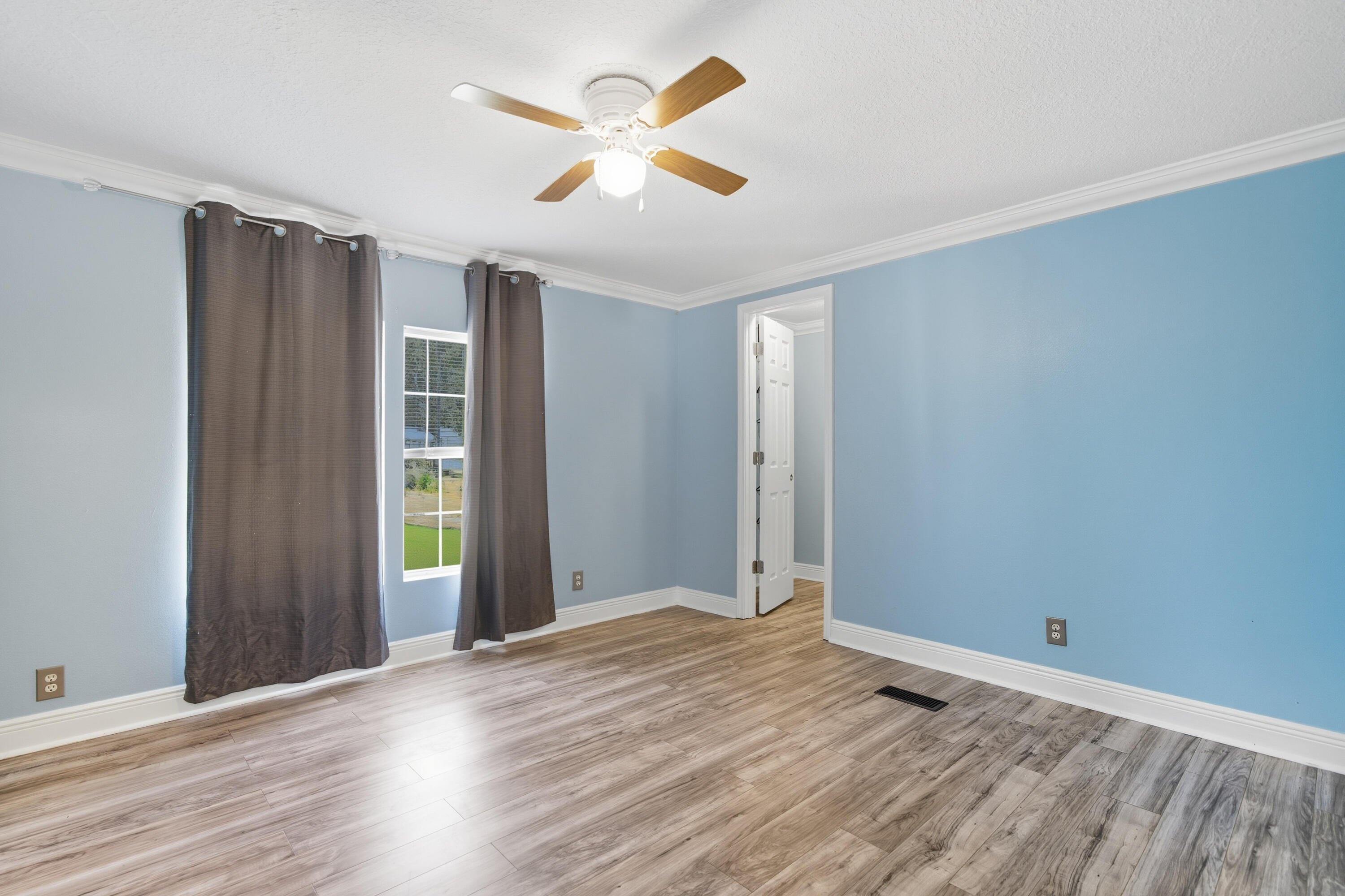 OAKWOOD LAKES ESTATES - Residential