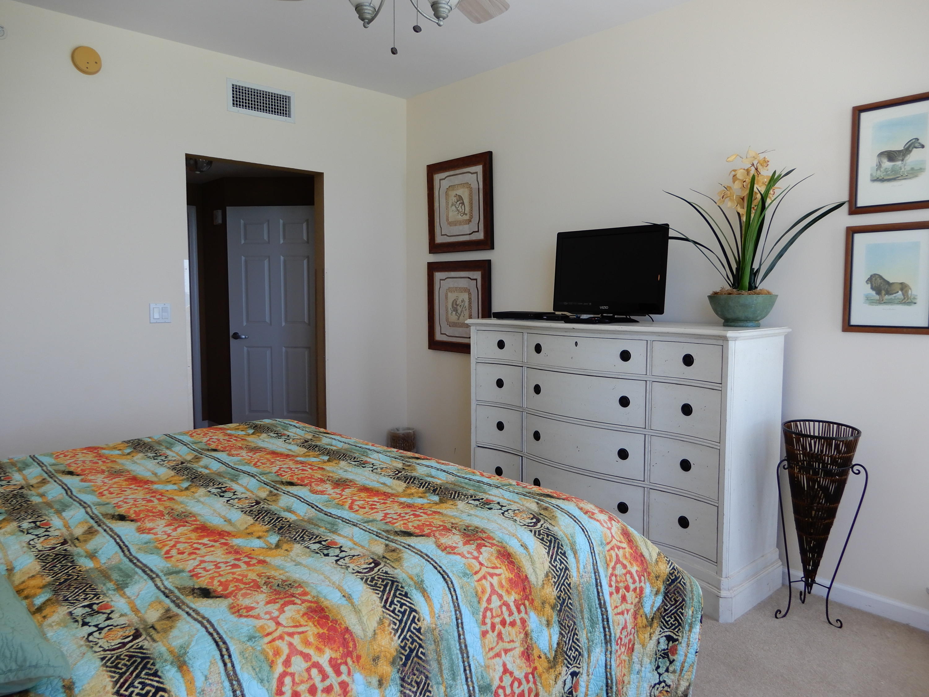 SILVER BEACH TOWERS West - Residential