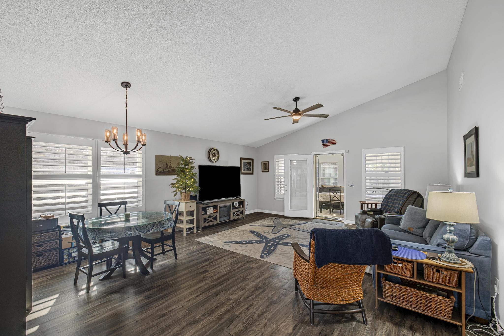 PARKER'S LANDING - Residential