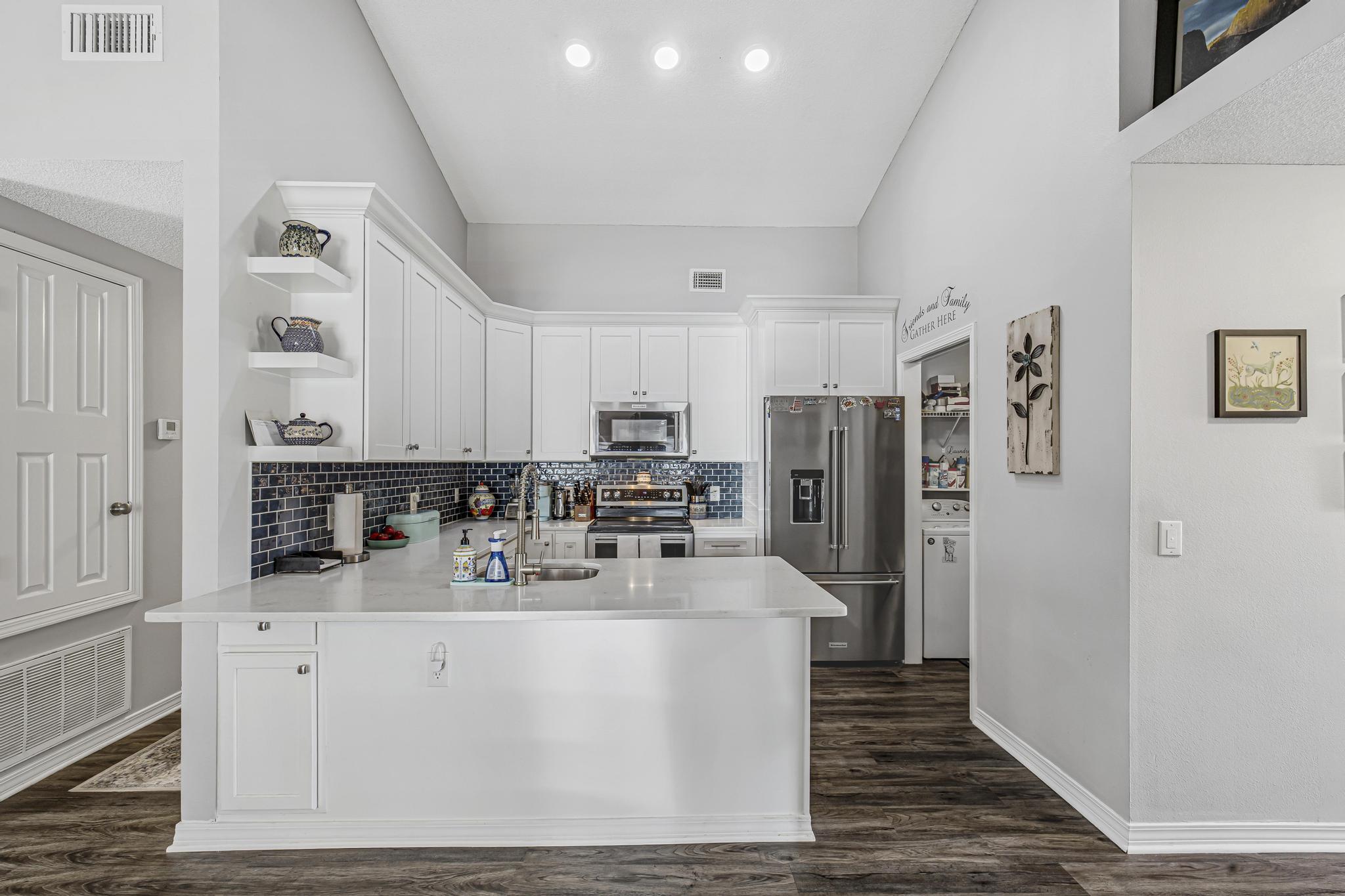 PARKER'S LANDING - Residential