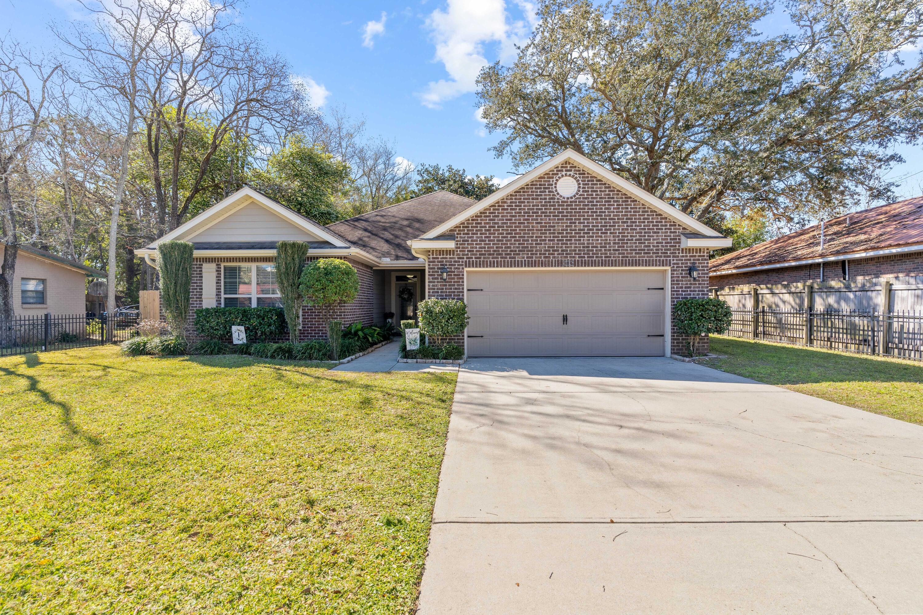 GARNIERS BEACH - Residential