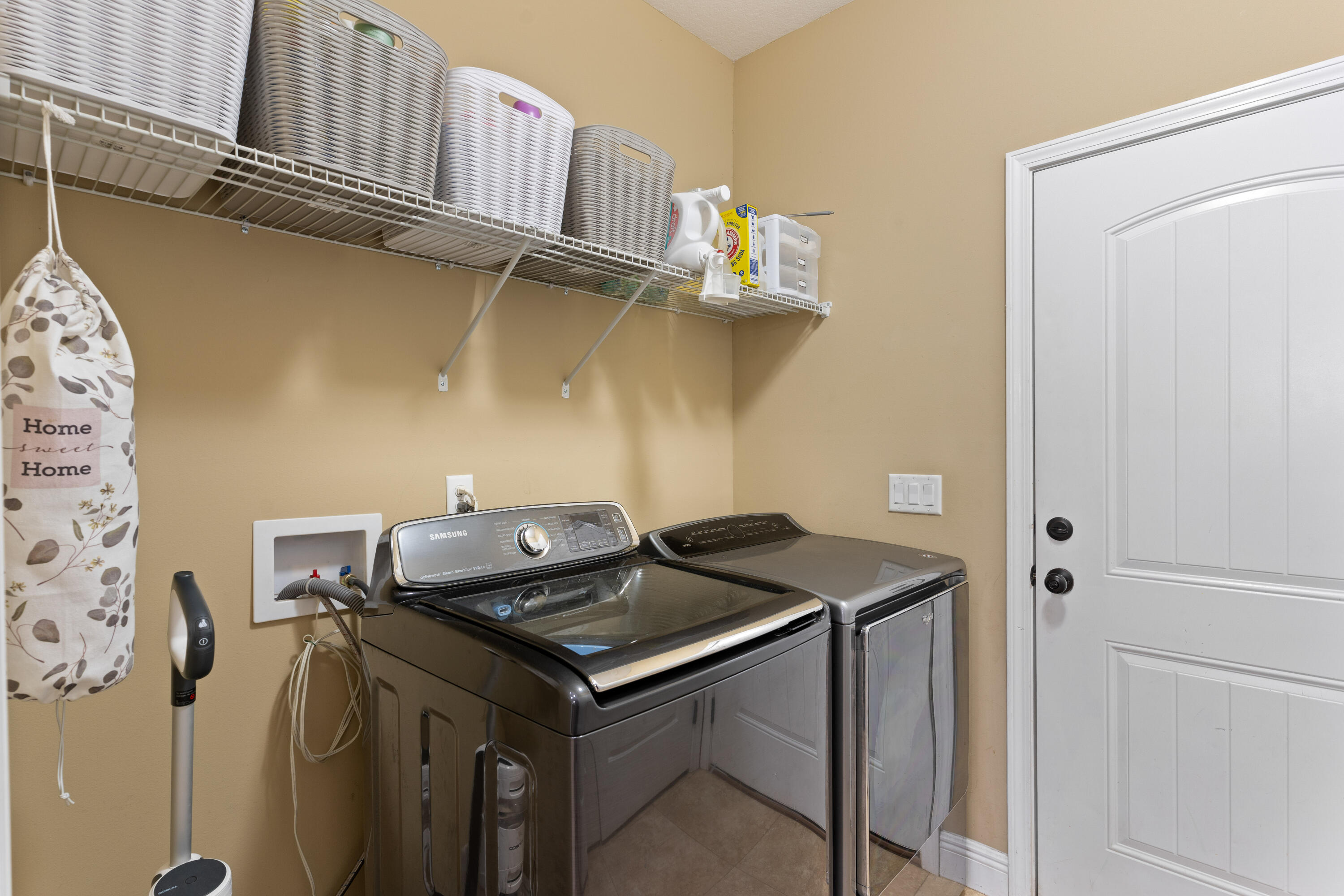 GARNIERS BEACH - Residential