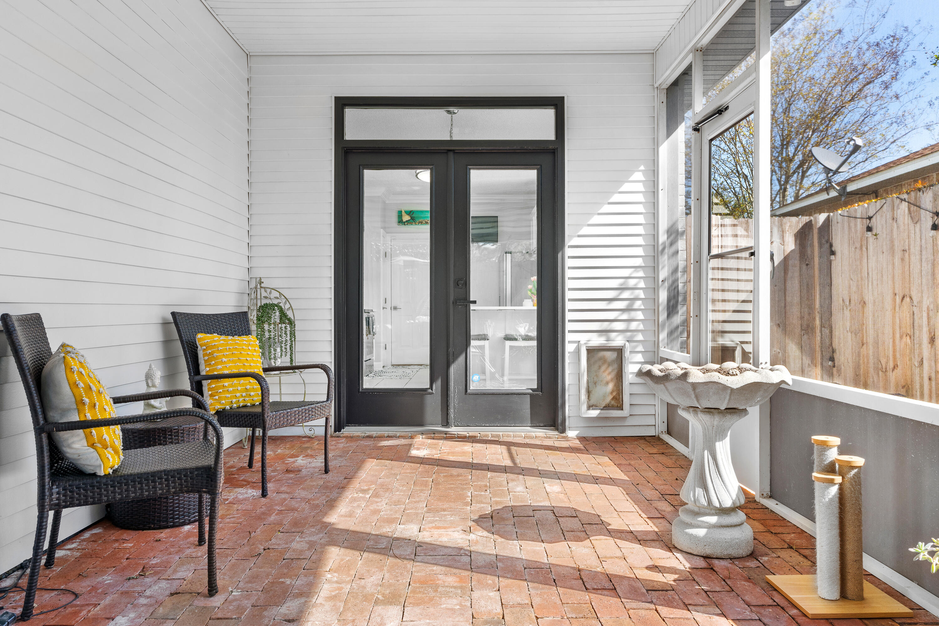 Calle Escada - Residential