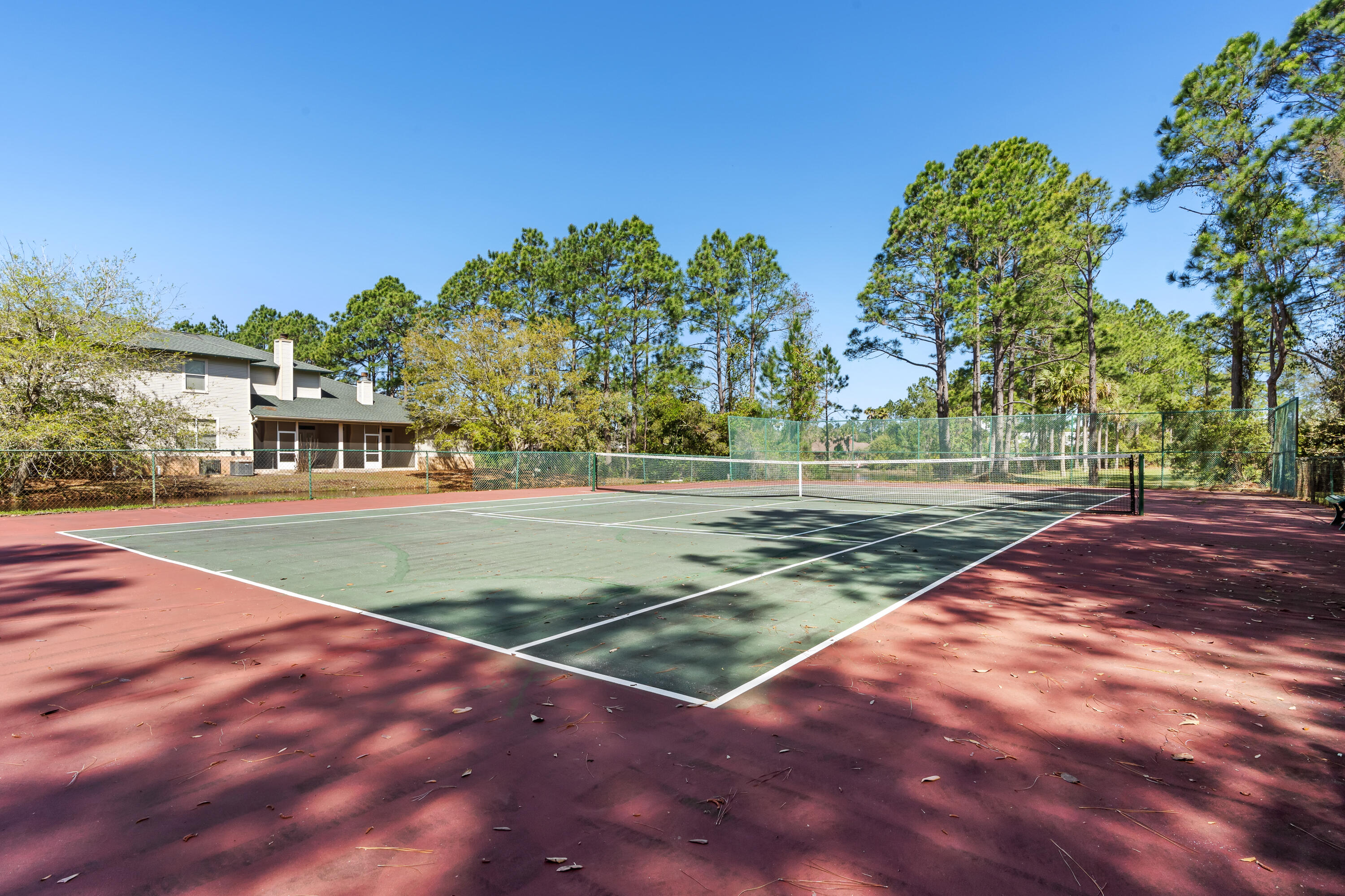 Calle Escada - Residential