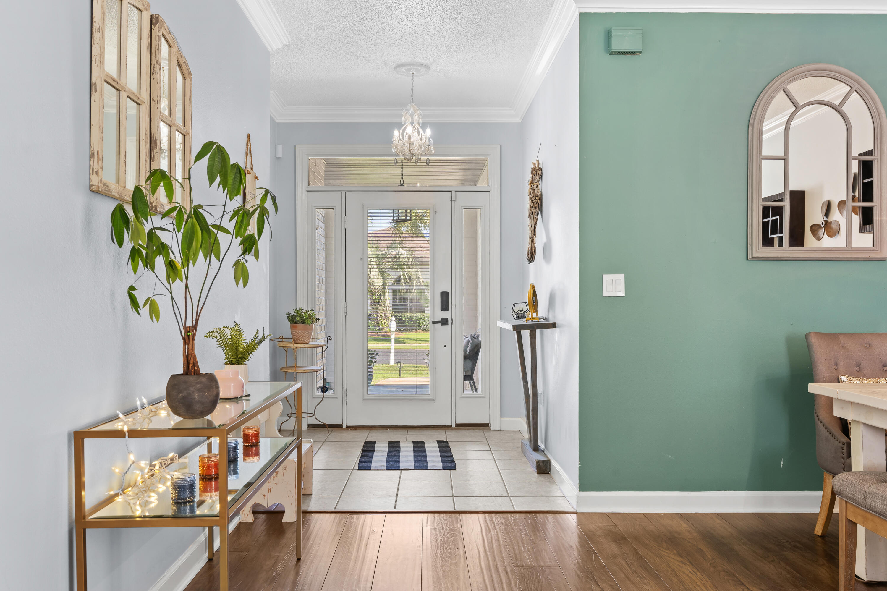 Calle Escada - Residential