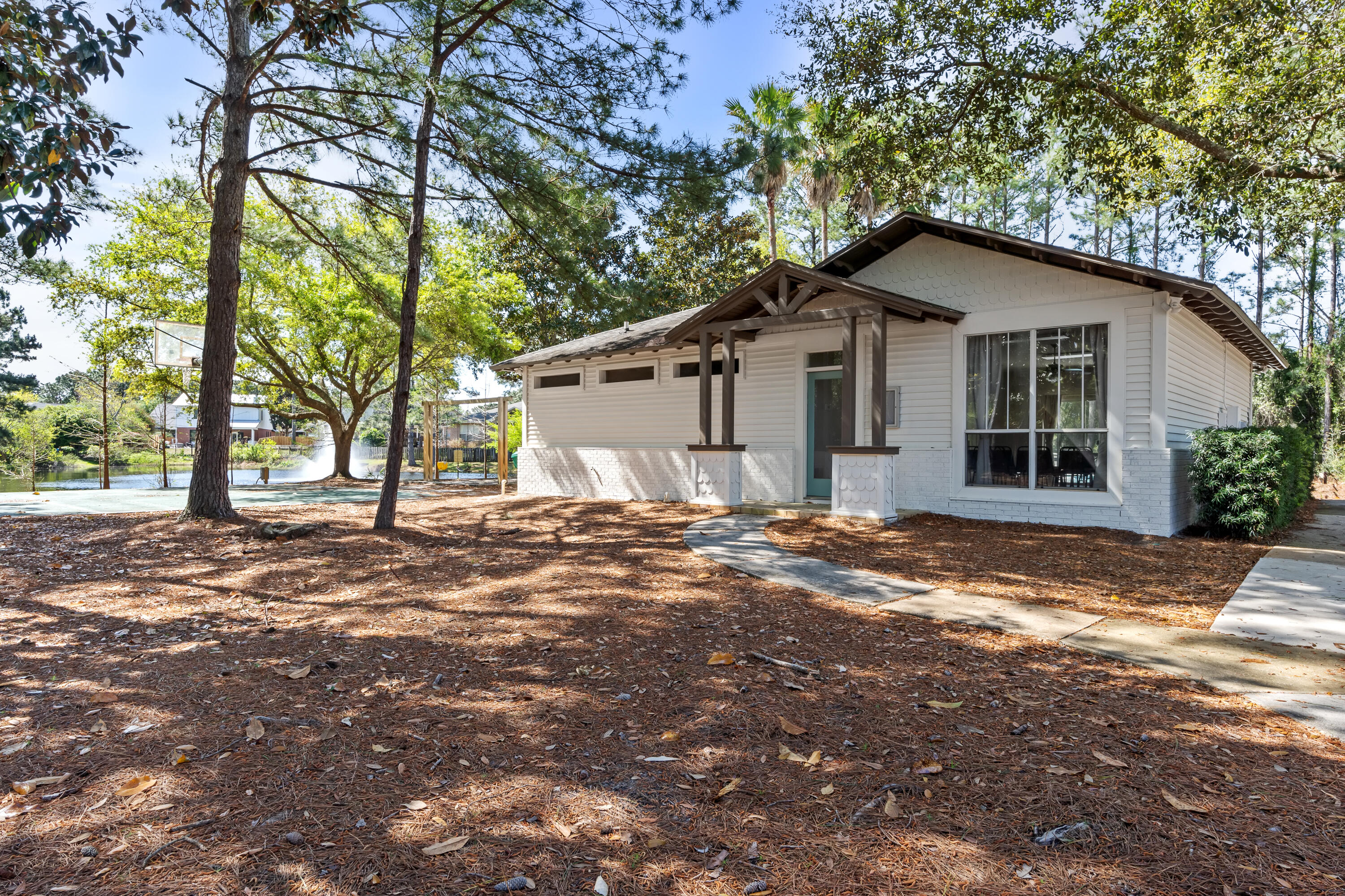 Calle Escada - Residential