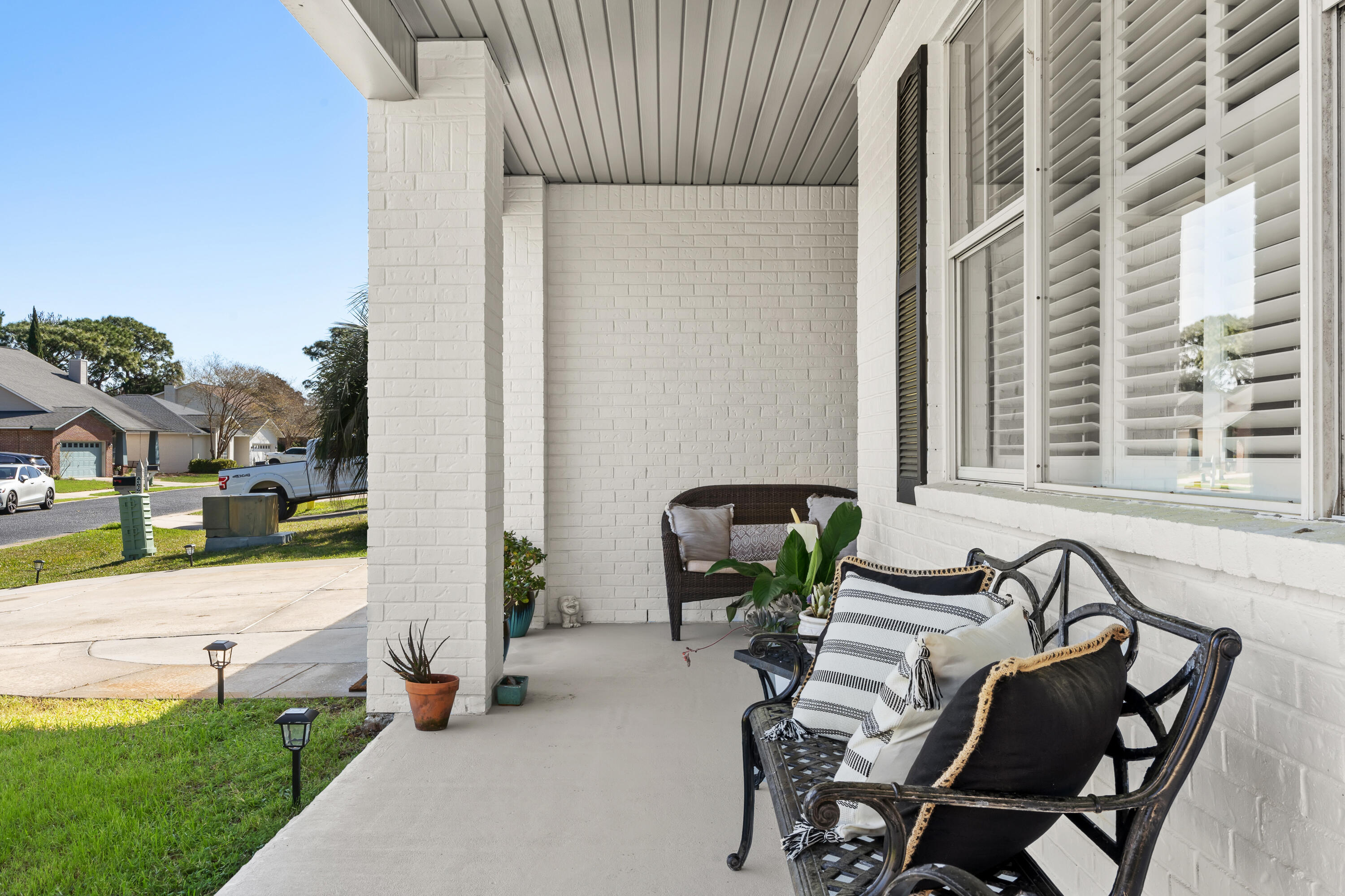 Calle Escada - Residential