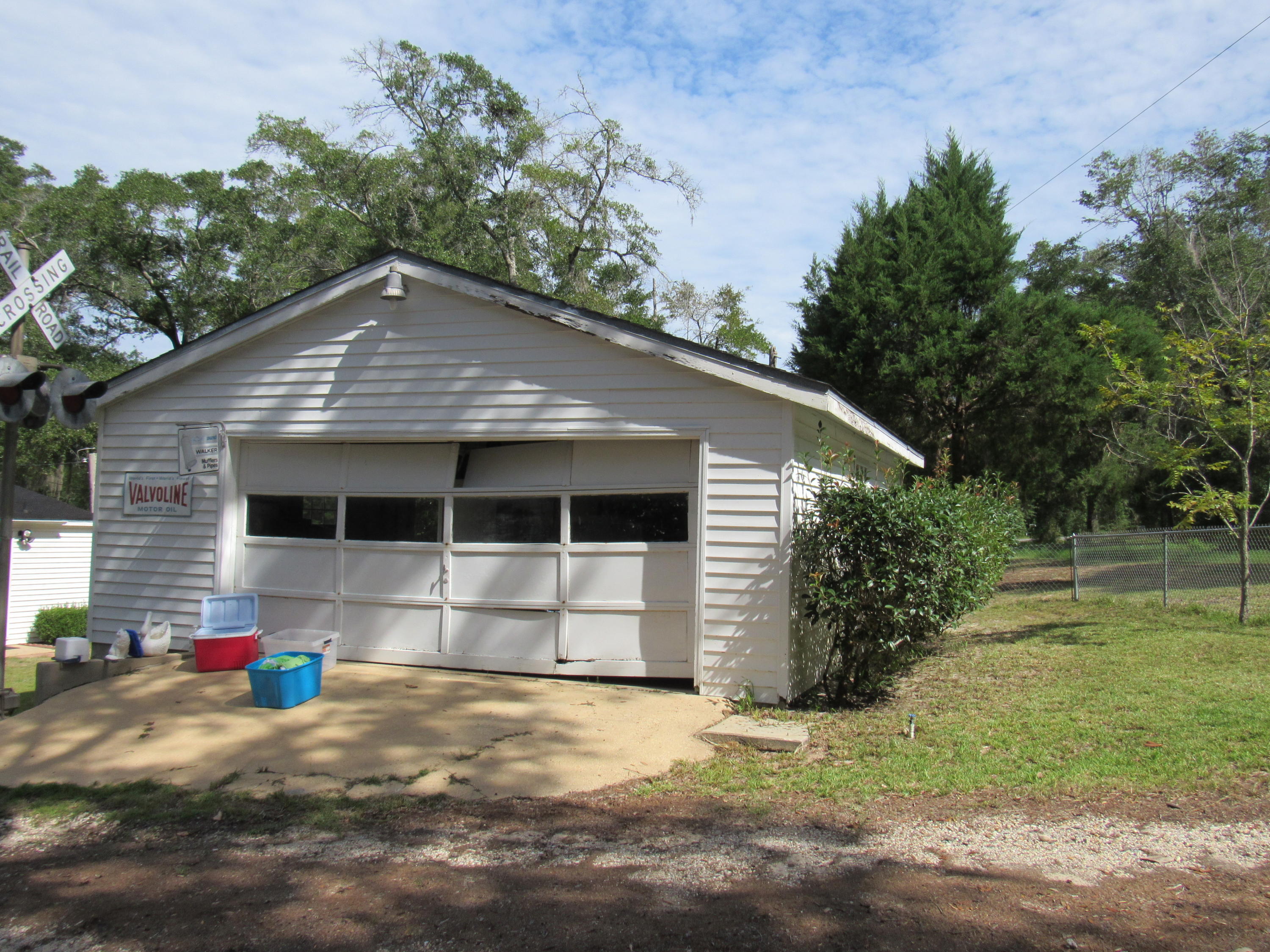 JUNIPER LAKE S/D UNRECD - Residential