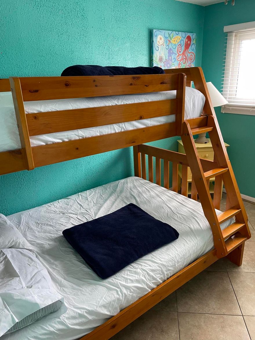 BEST PRICED 2 BEDROOM ON THE BEACH! This is a much desired 2 Bedroom (corner unit) on the West Side of the Summit complex, see every Sun set every day.  The Summit has 2 pools, 2 hot tubs, tiki bar, gym, playground and tennis courts. The complex is across the street from amusement rides and several nice restaurants. This unit has views that are unbelievable. The Summit has 2 great pools one heated. Hammerhead Fred's, Guadalajara Mexican grill, Wendy's, Subway and Pizza are just across the street. This beautiful unit comes completely furnished and ready to rent or use as your home in paradise.