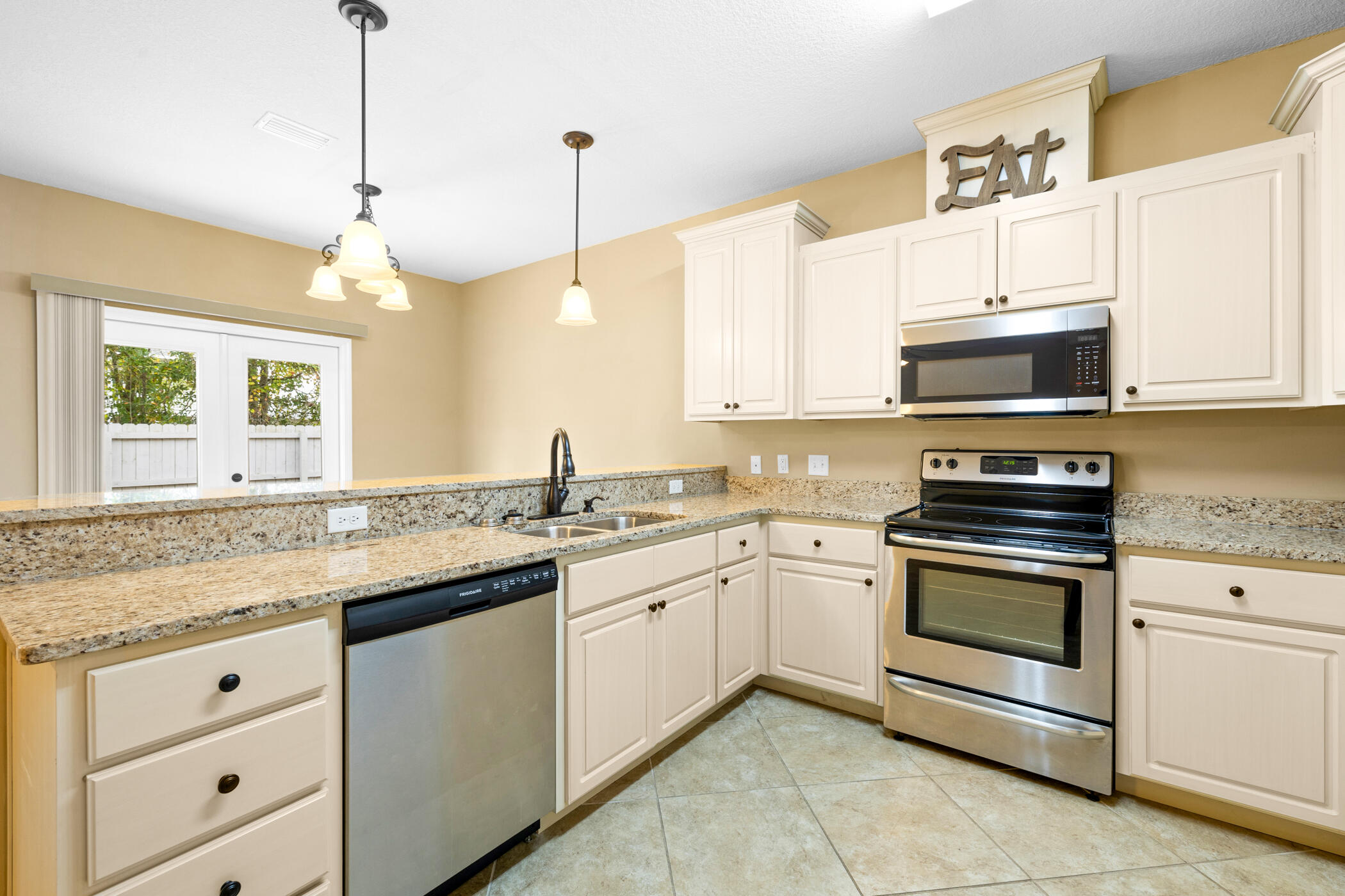 Annabella's Townhouse - Residential