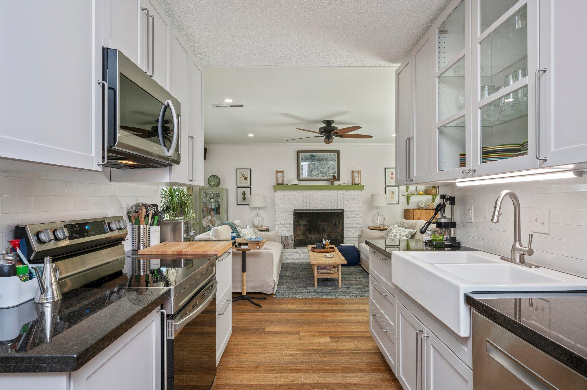 ELLIOTTS POINT 11TH ADDN - Residential