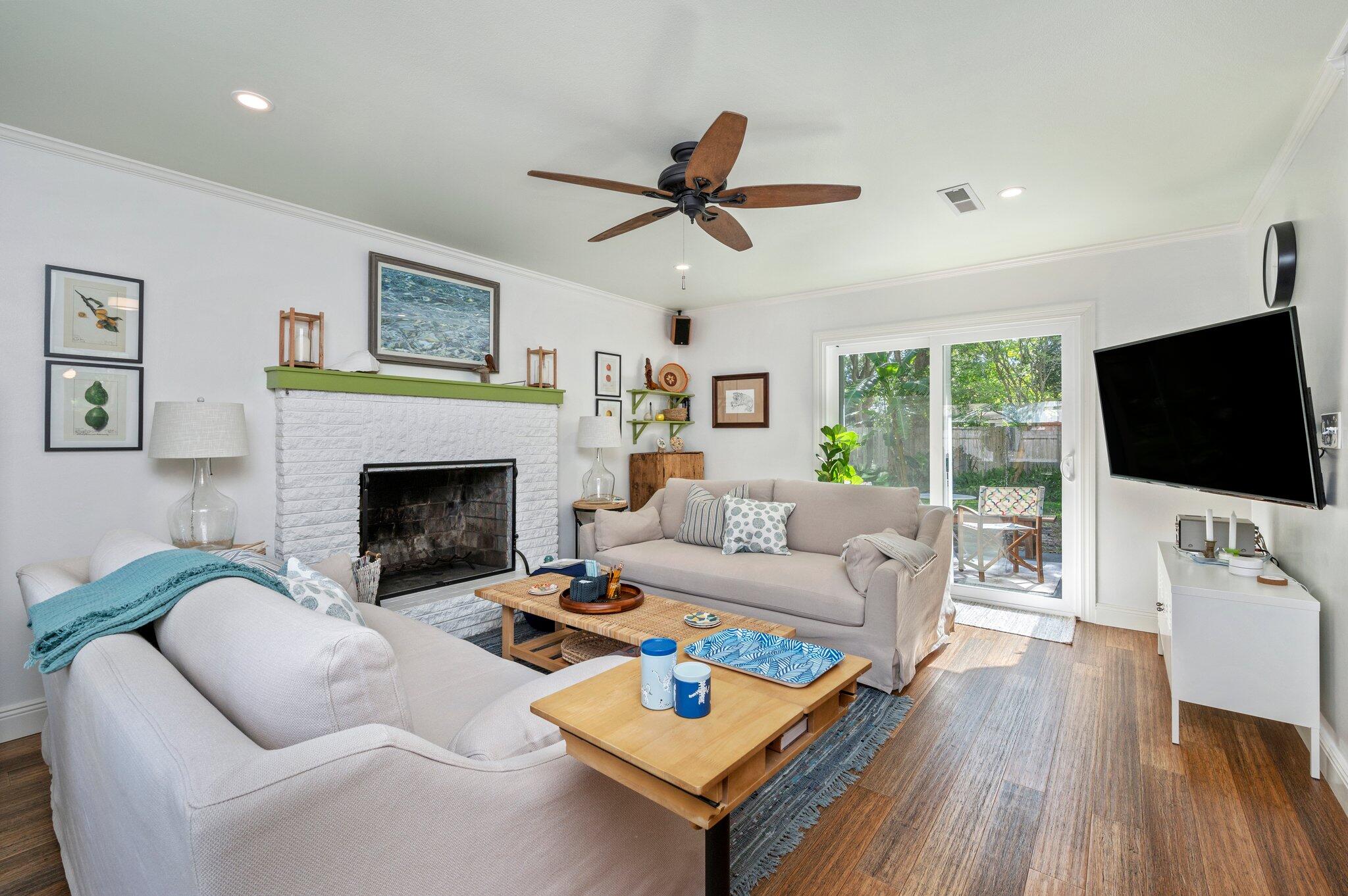 ELLIOTTS POINT 11TH ADDN - Residential