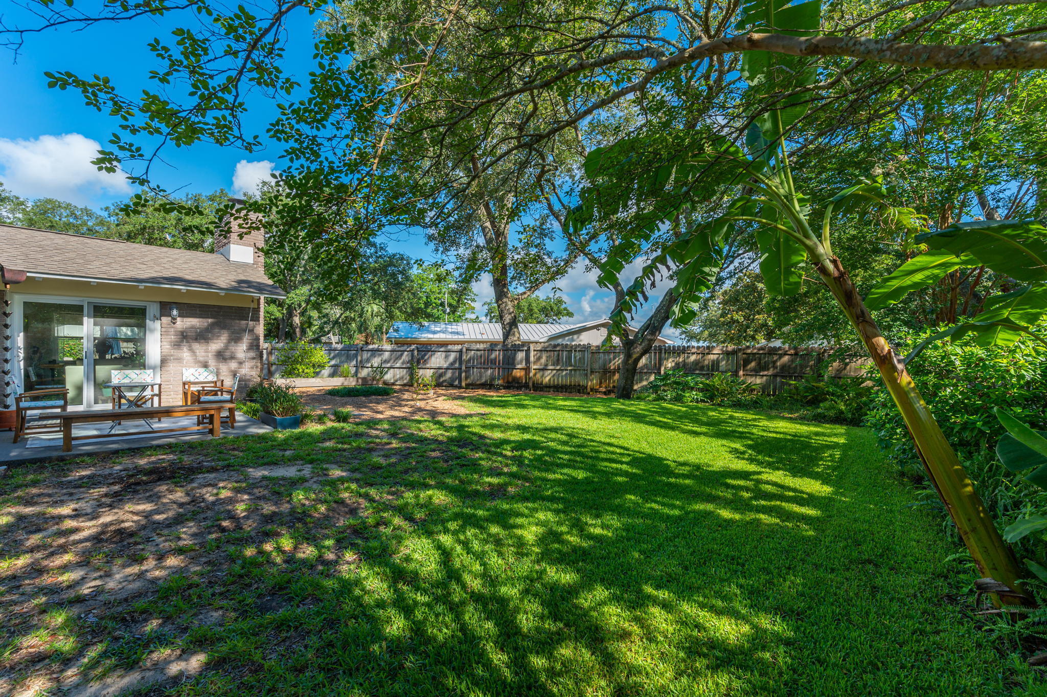 ELLIOTTS POINT 11TH ADDN - Residential