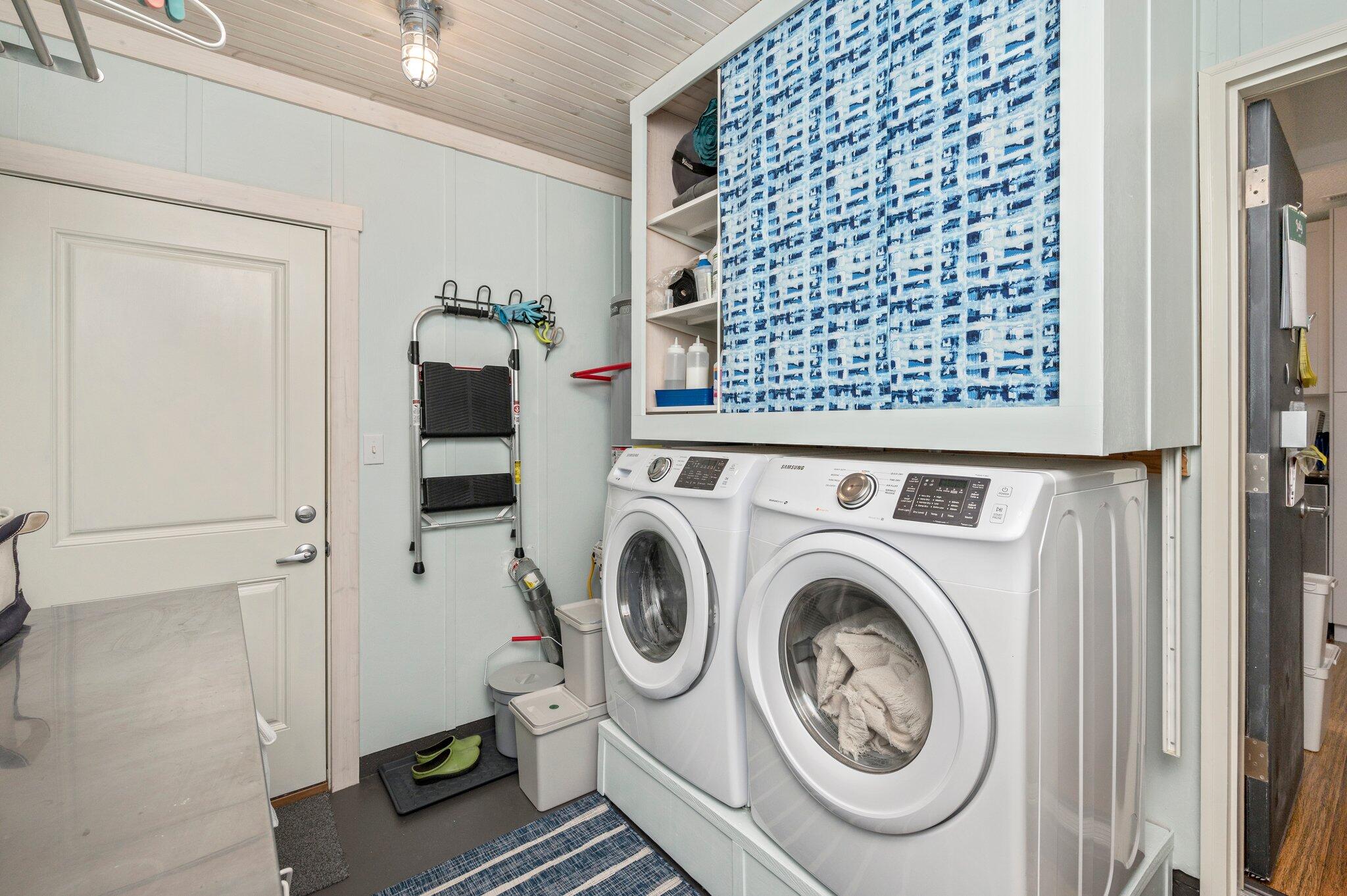 ELLIOTTS POINT 11TH ADDN - Residential