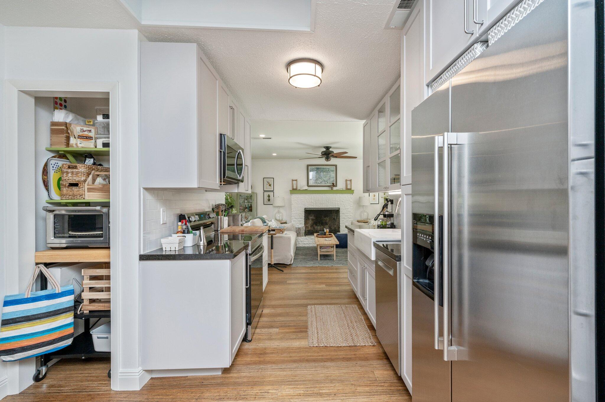 ELLIOTTS POINT 11TH ADDN - Residential