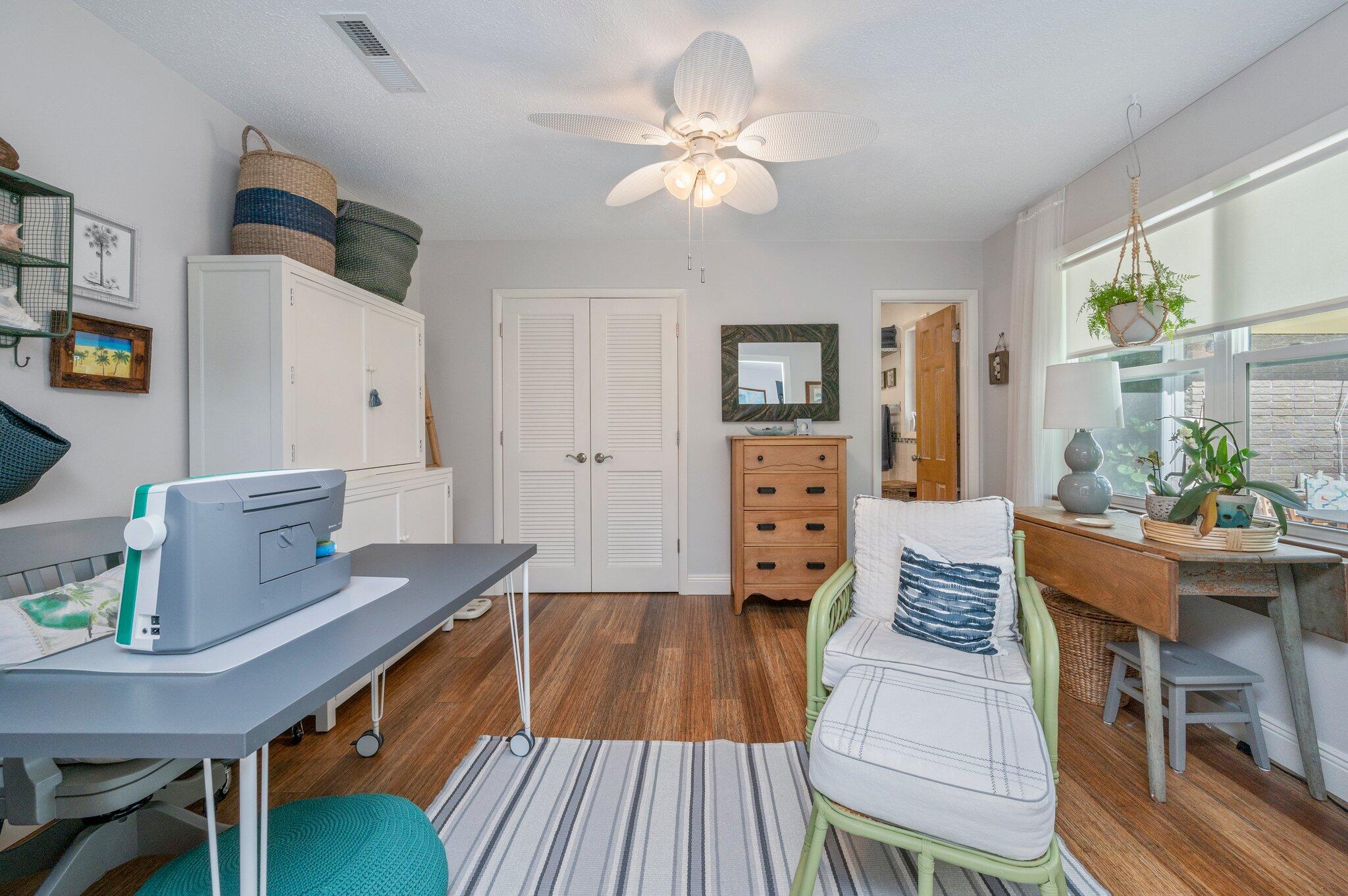 ELLIOTTS POINT 11TH ADDN - Residential