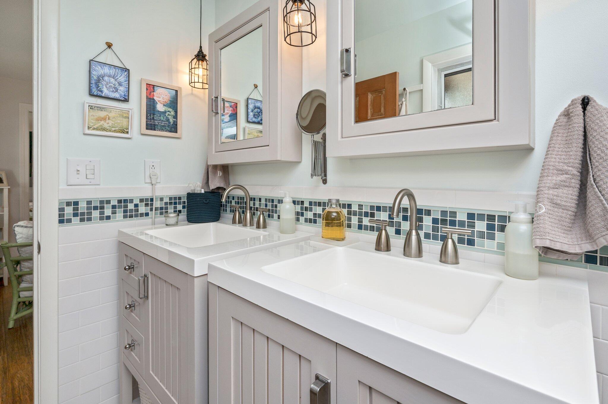 ELLIOTTS POINT 11TH ADDN - Residential