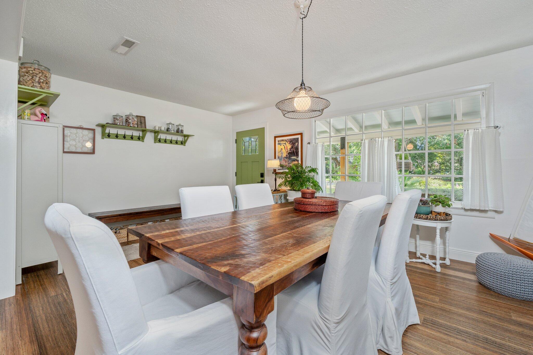 ELLIOTTS POINT 11TH ADDN - Residential