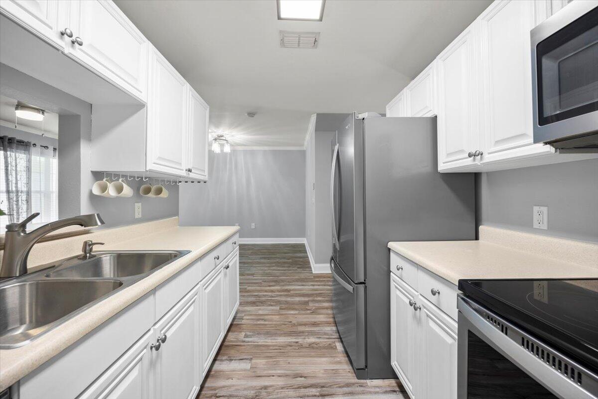 EAGLES LANDING T/H LOT 6 BLK V - Residential