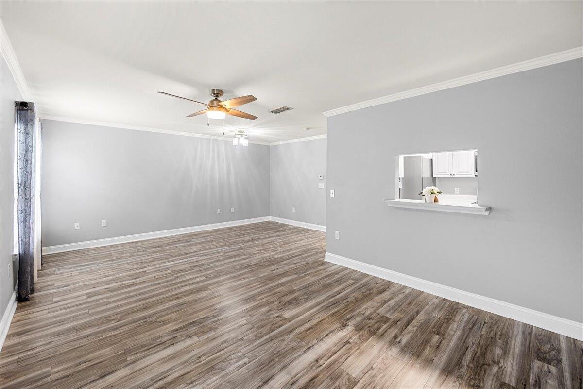 EAGLES LANDING T/H LOT 6 BLK V - Residential