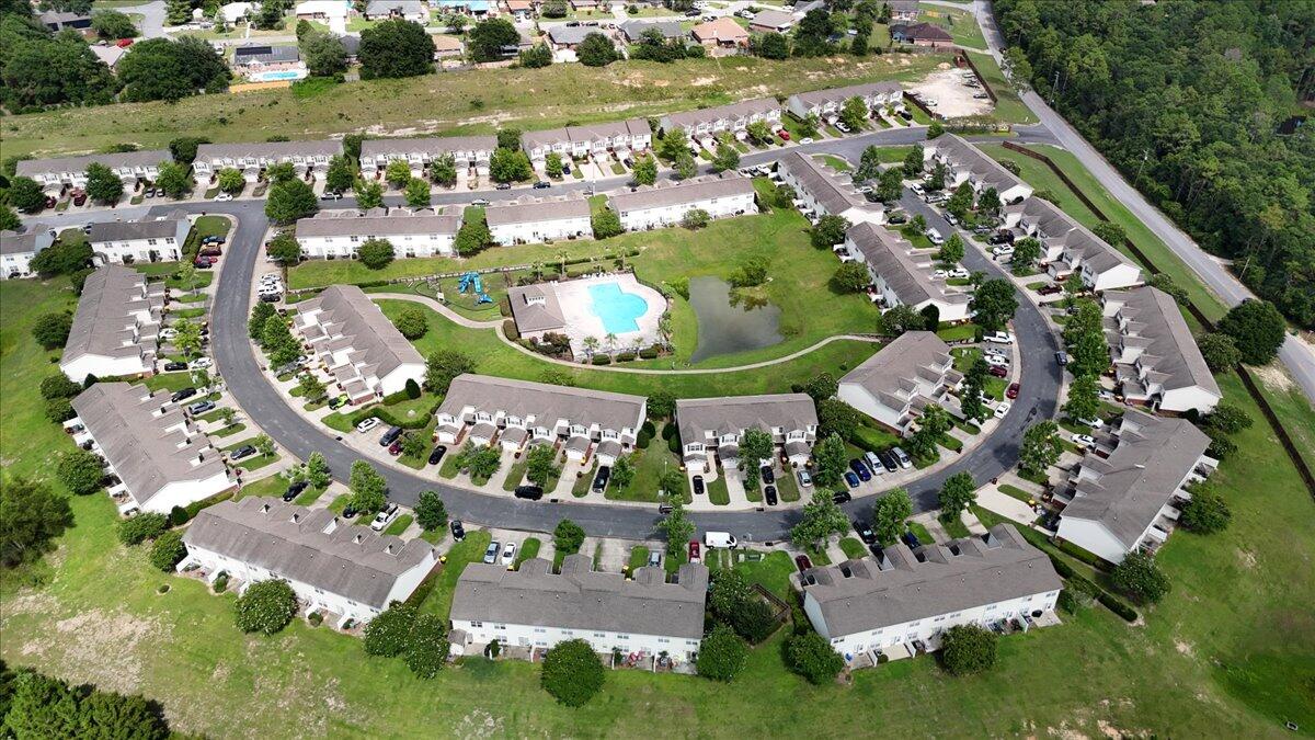 EAGLES LANDING T/H LOT 6 BLK V - Residential