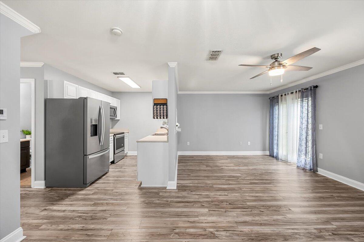EAGLES LANDING T/H LOT 6 BLK V - Residential