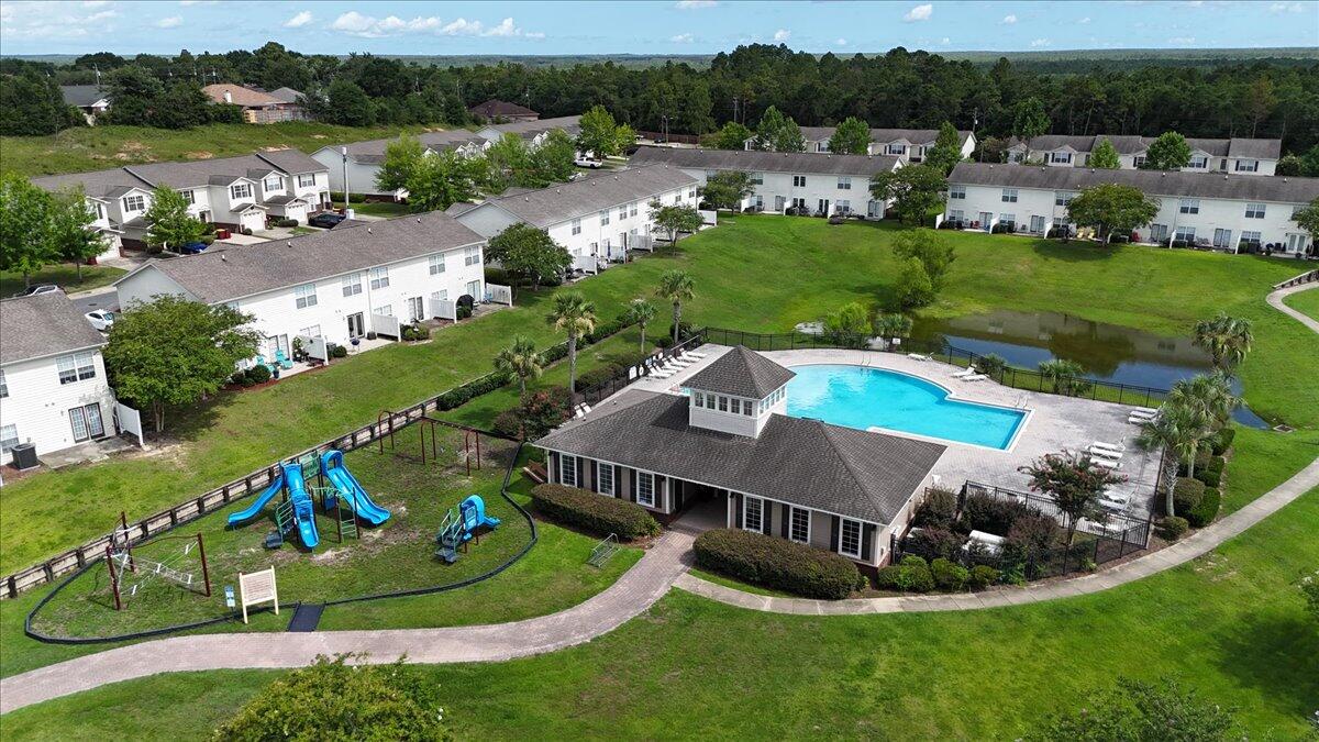 EAGLES LANDING T/H LOT 6 BLK V - Residential