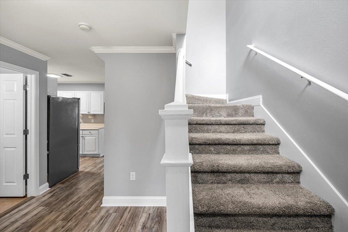 EAGLES LANDING T/H LOT 6 BLK V - Residential
